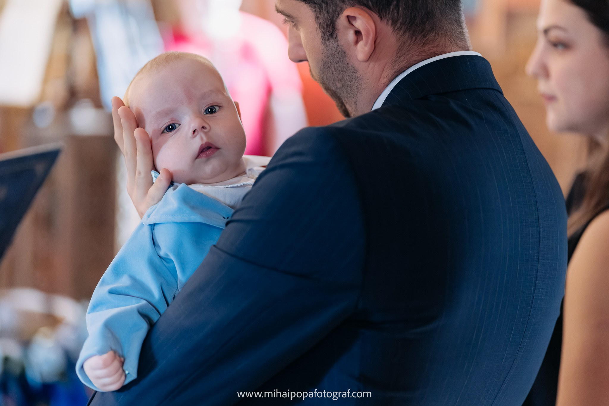 Fotograf de botez în Bucuresti| Mihai Popa Fotograf. Fotograf Nuntă & Botez București - Mihai Popa | Dincolo de oameni, imortalizez emoții!