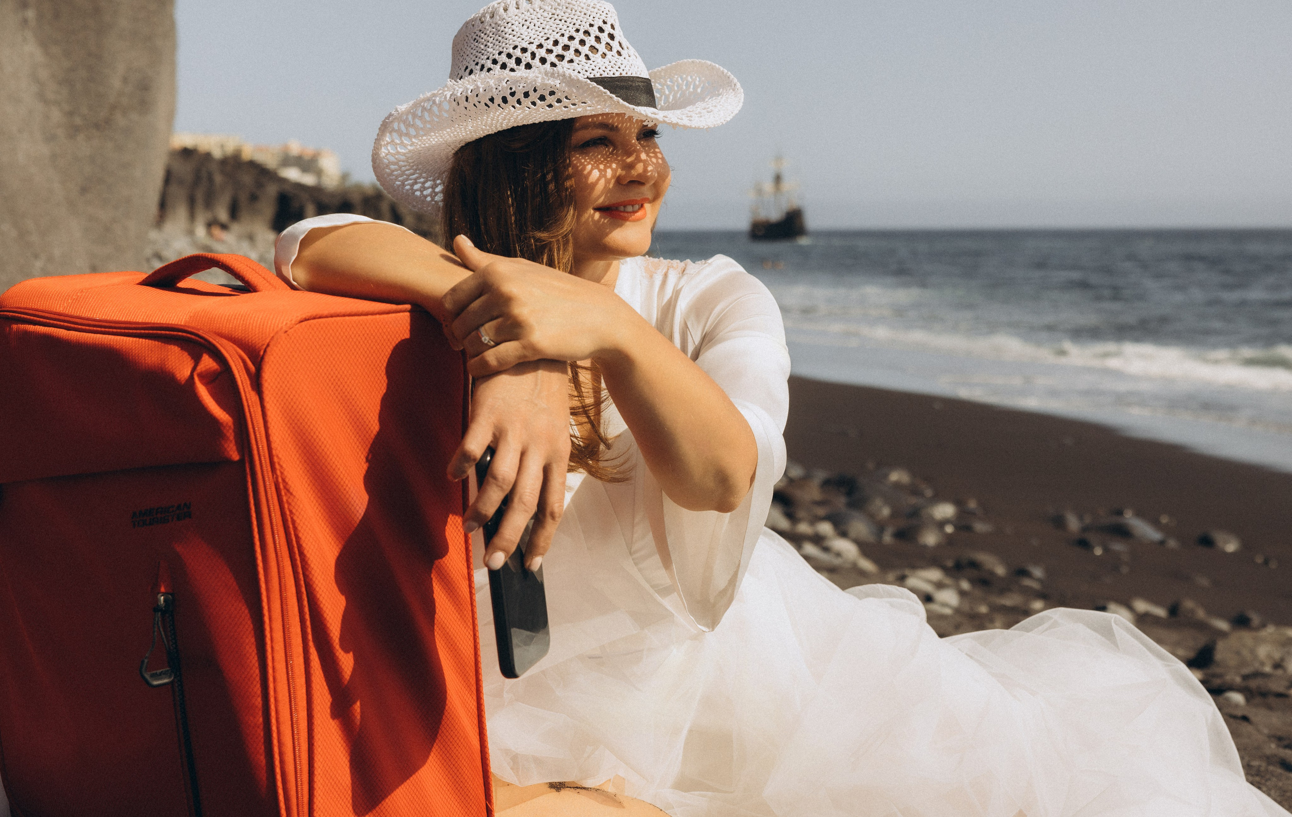 Professional photography by Tatiana Kondratenko, specializing in pre-wedding and couple sessions.