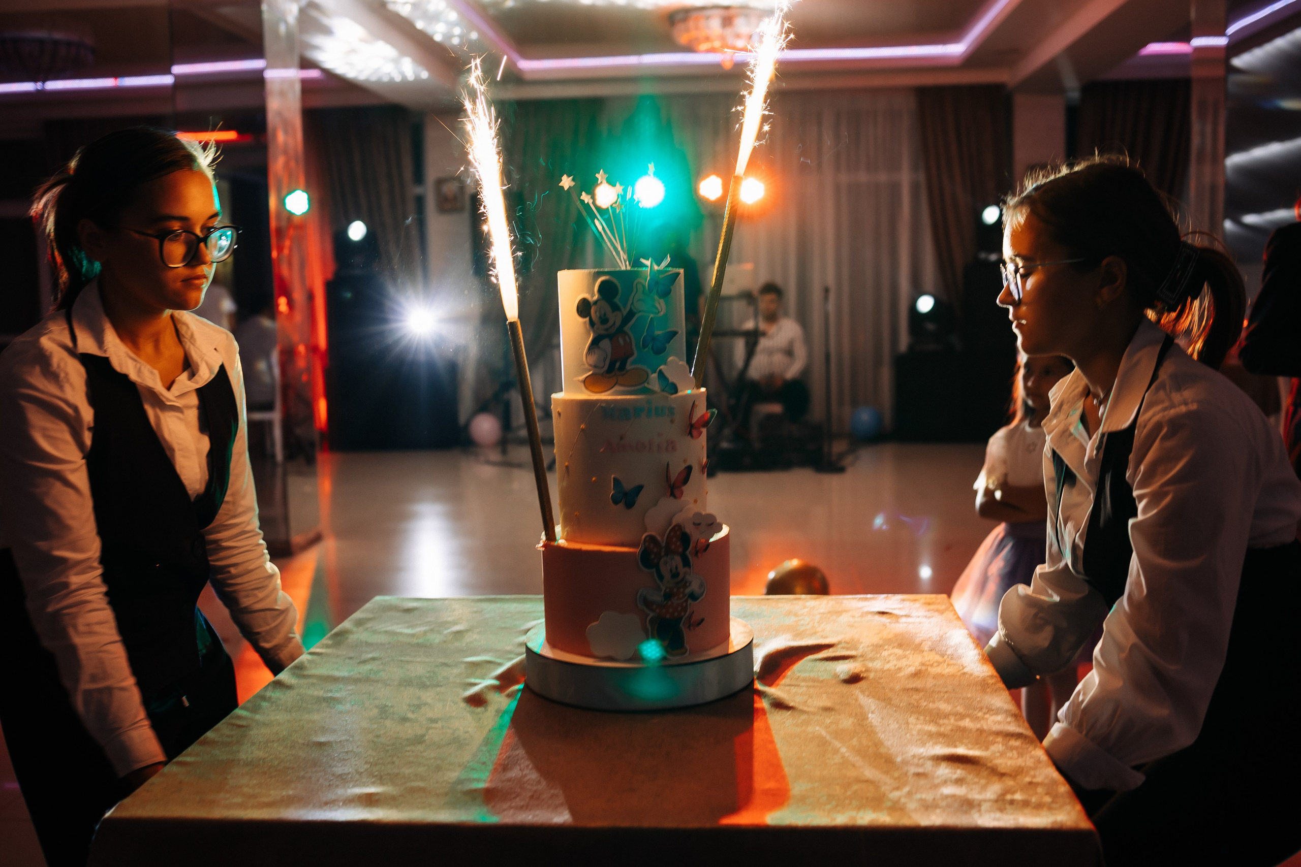 Marius & Amelia. Fotograful evenimentului tău