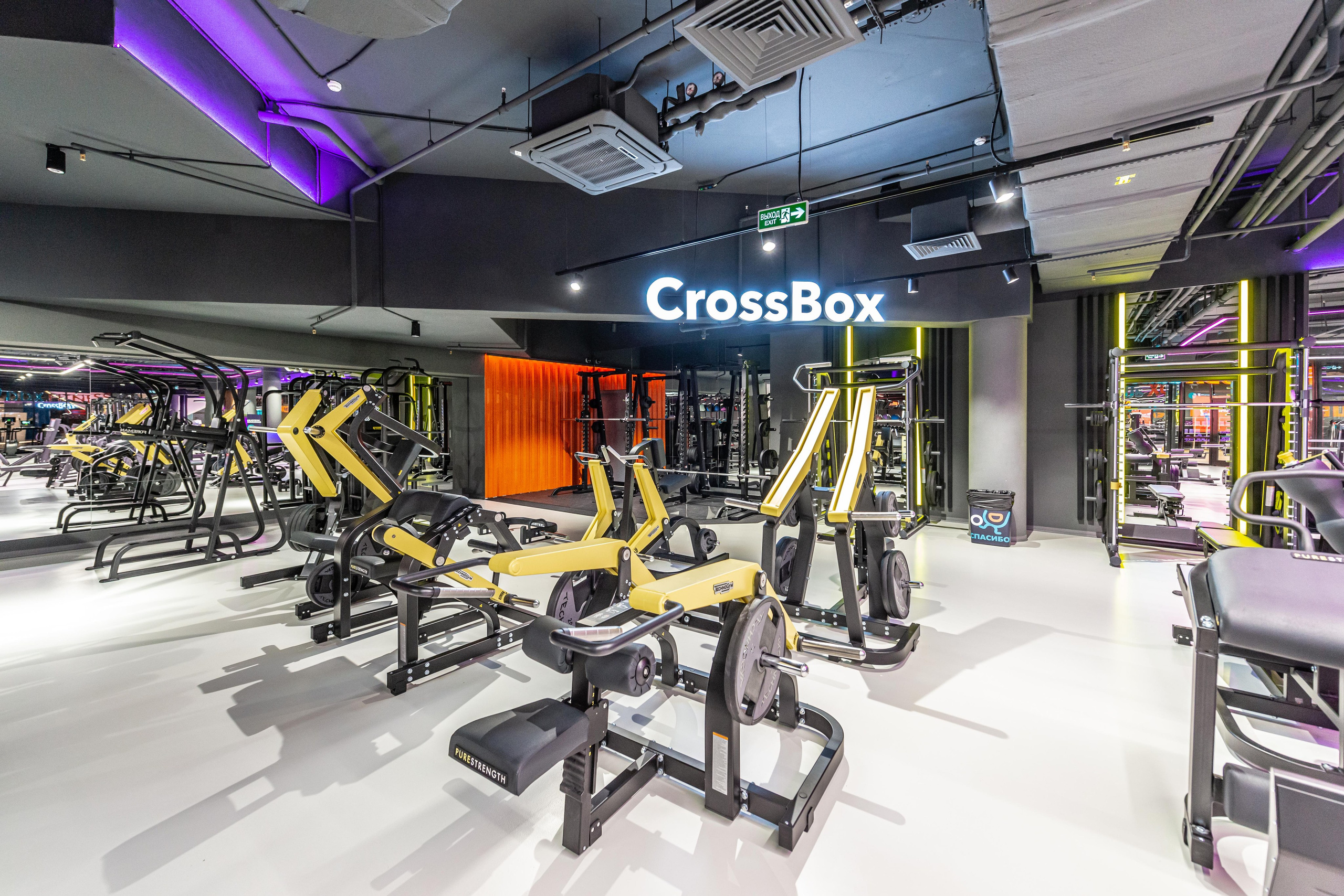 Фитнес-клуб DDX Fitness на ул. Лескова. ФОТОГРАФ МЕКСИКА КИНТАНА-РОО