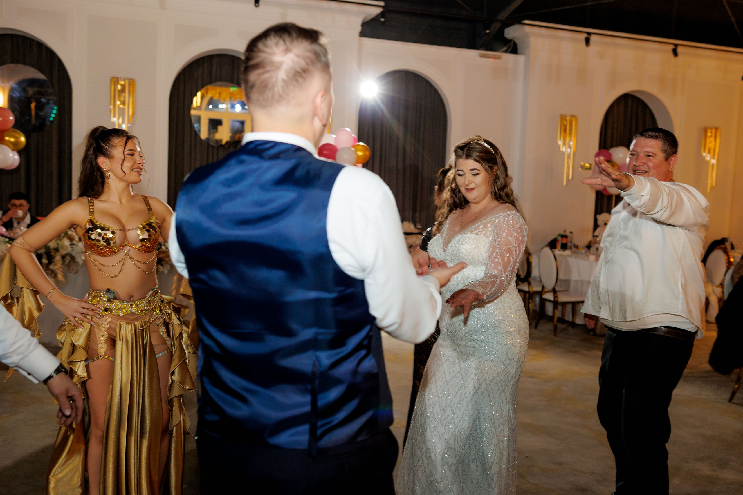 Povestea voastră, regizată de noi |Cristi Turculet Videograf Nuntă Suceava | wedding highlight. Servicii foto-video profesionale, pentru momente de neuitat