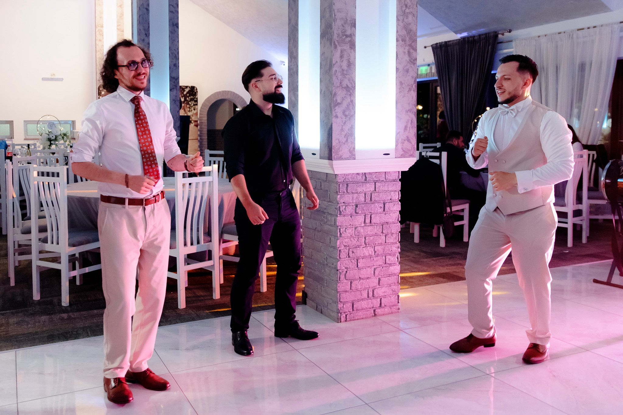 Ioana & Ionuț | Nuntă de poveste la Păstrăvăria Poiana din Mălini județul Suceava. Servicii foto-video profesionale, pentru momente de neuitat