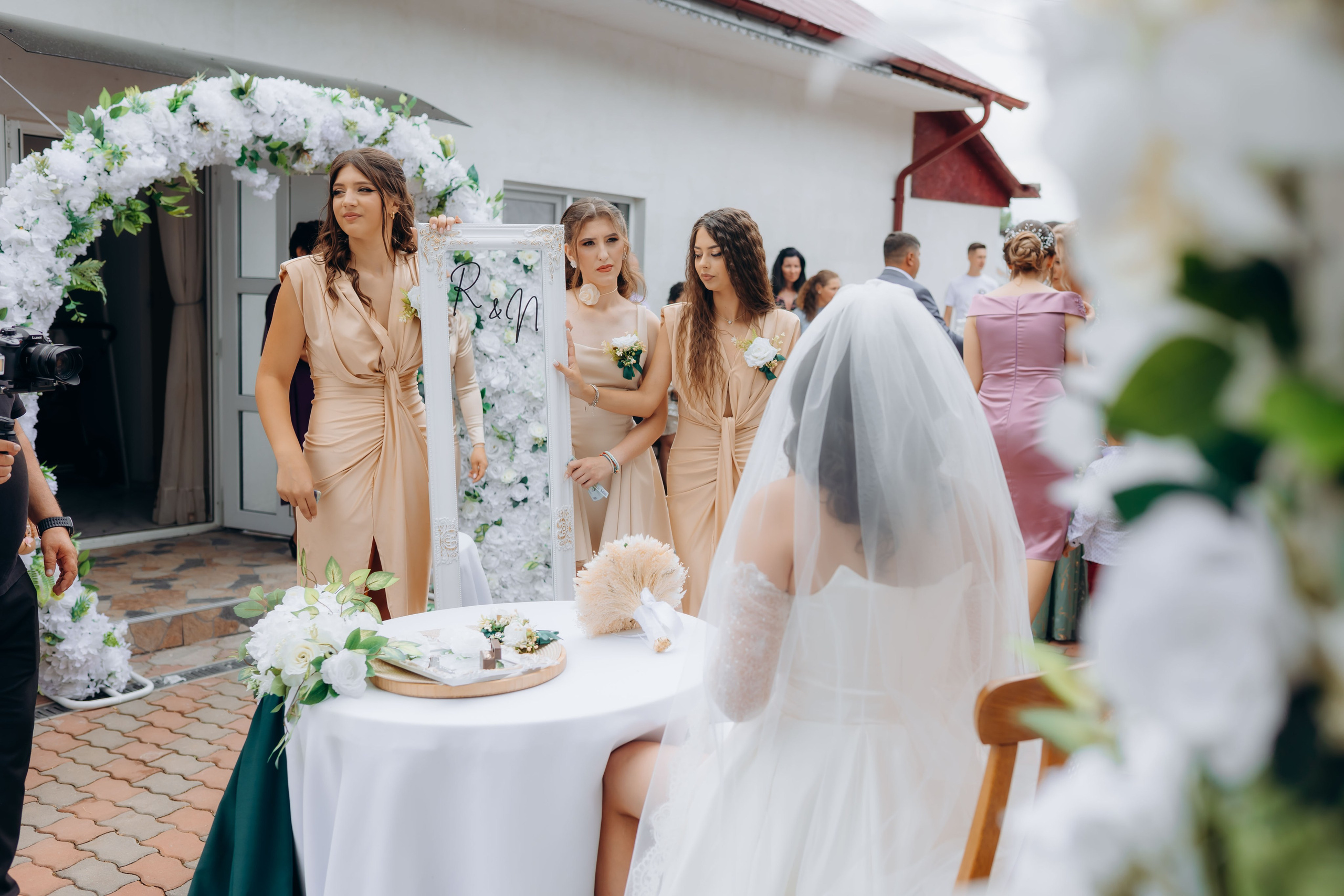 Nunta Nicoleta & Răzvan | Fotografie & Videografie Profesională. Servicii foto-video profesionale, pentru momente de neuitat