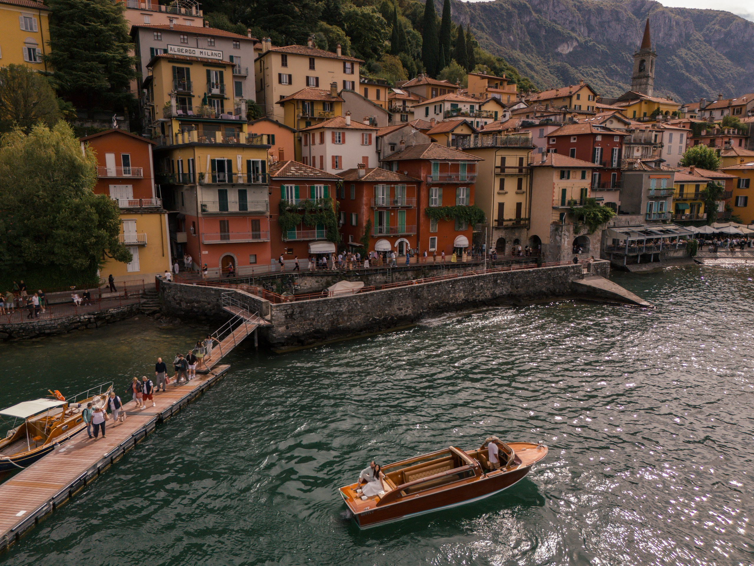 Varenna. Fotografo matrimonio Lago di Como Ferrari Media Production
