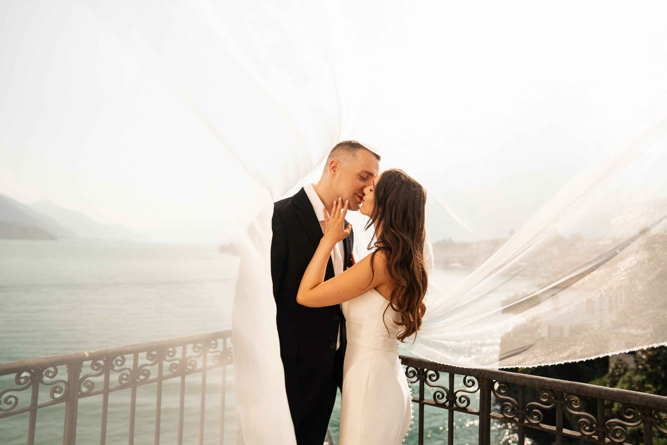 Palazzo Gallio + boat Tremezzo. Fotografo matrimonio Lago di Como Ferrari Media Production