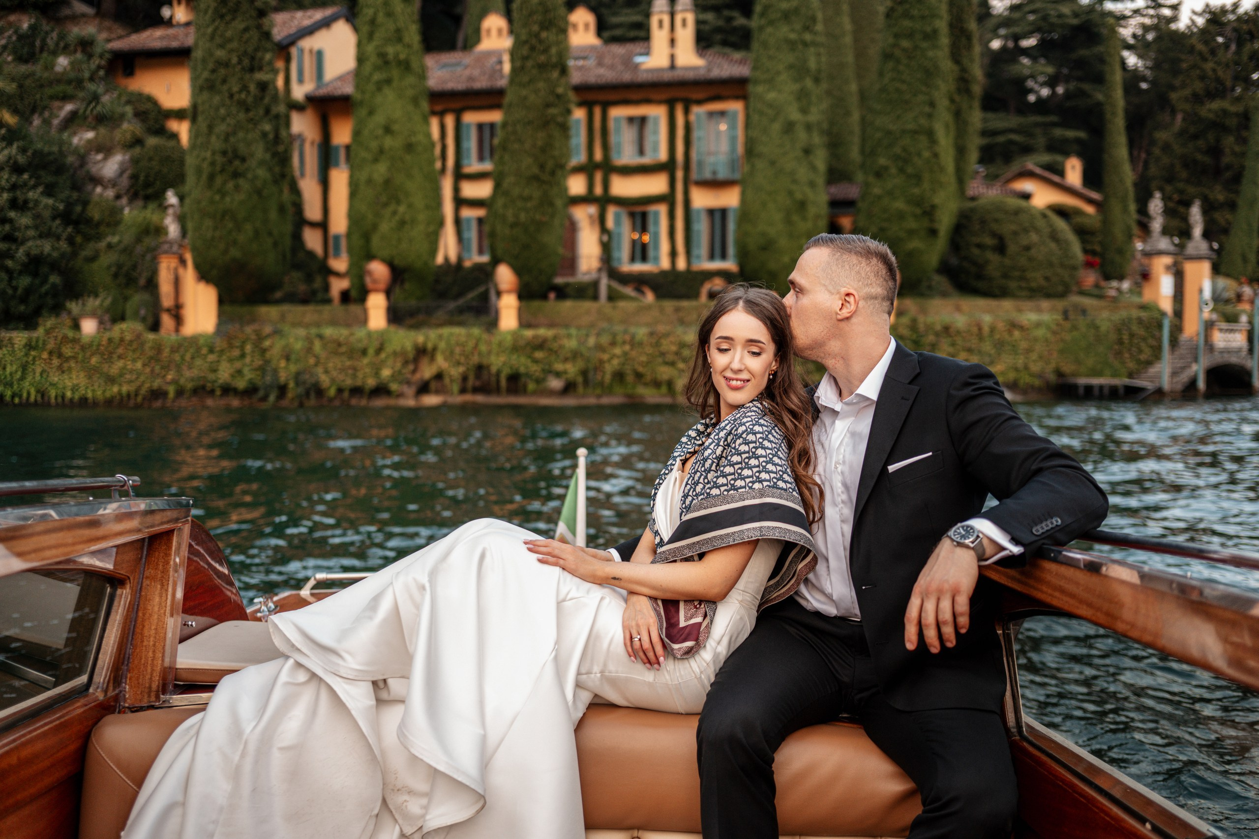 Palazzo Gallio + boat Tremezzo. Fotografo matrimonio Lago di Como Ferrari Media Production