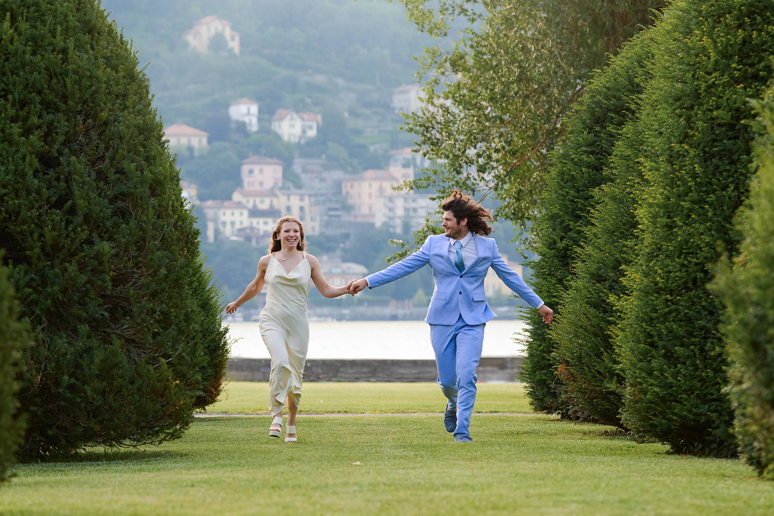 Angela & Fabbiano. Fotografo matrimonio Lago di Como Ferrari Media Production