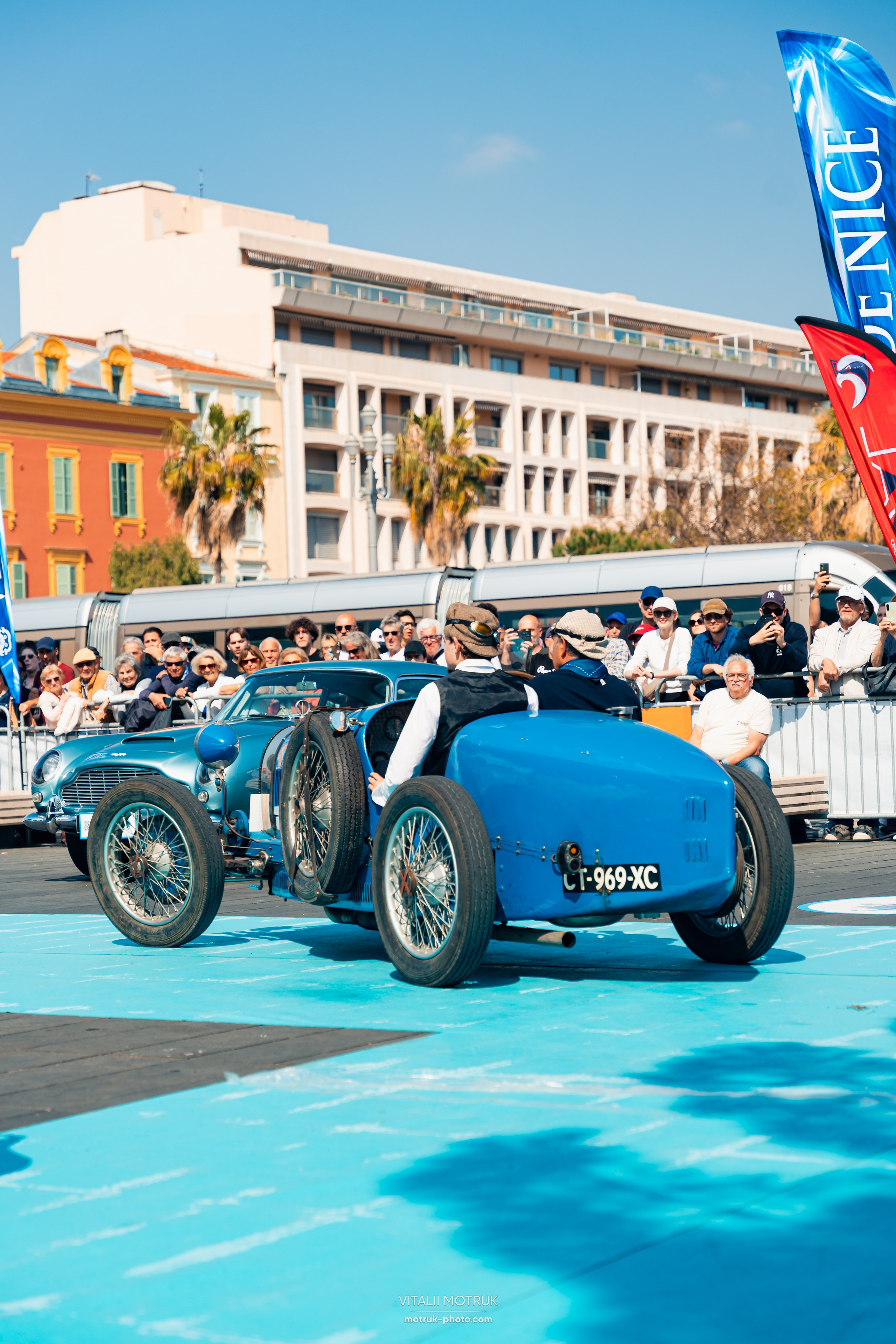Legends de Nice. Photographe de voitures à Paris — Vitalii Motruk