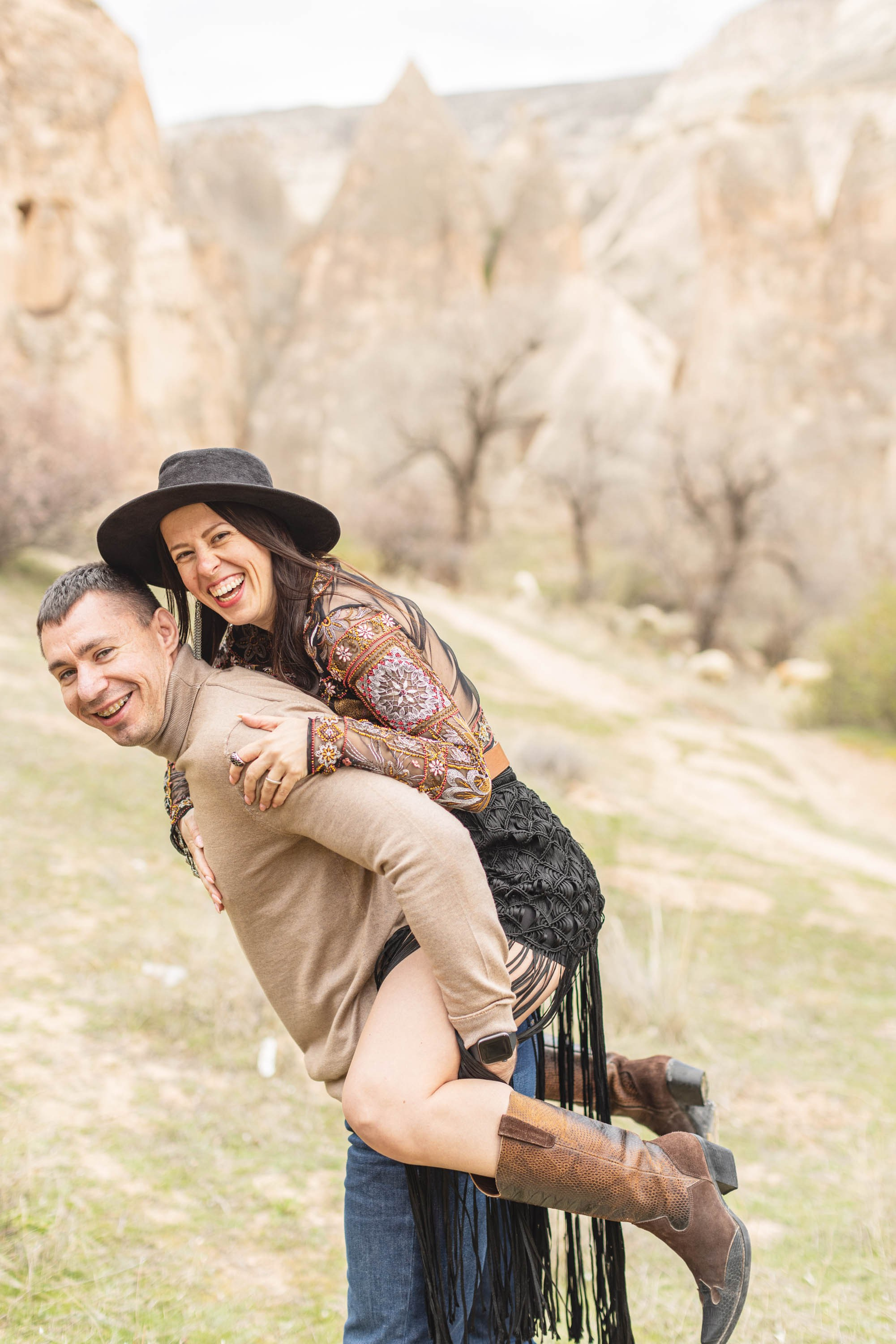 Stylish Photoshoot in the Charming Streets and Valleys of Cappadocia. Julia Ganch I Fashion Wedding Photography I Cappadocia Turkey