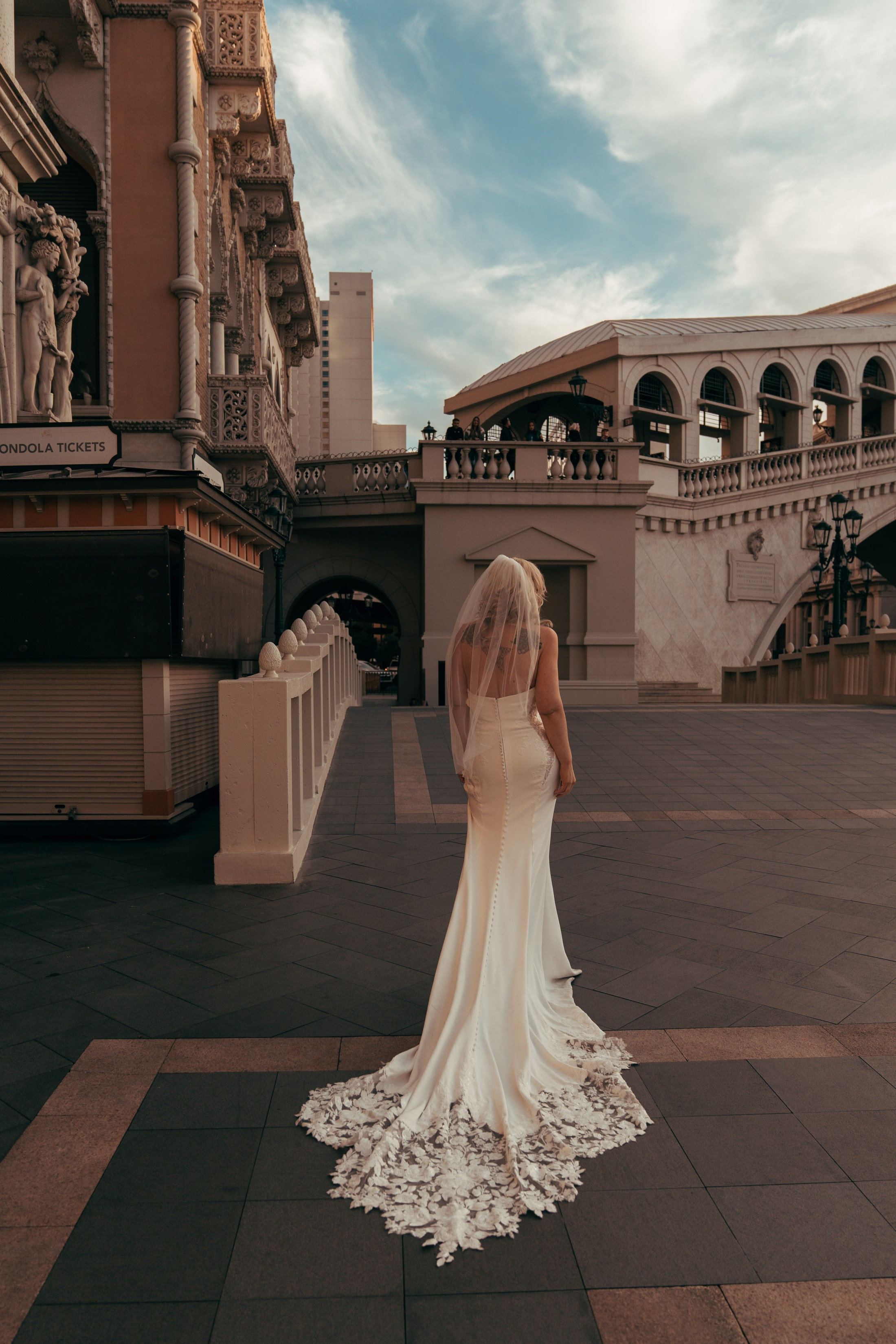 Chris&Holly. Wedding & elopement photographer Viktoriya Kravtsov. Las Vegas
