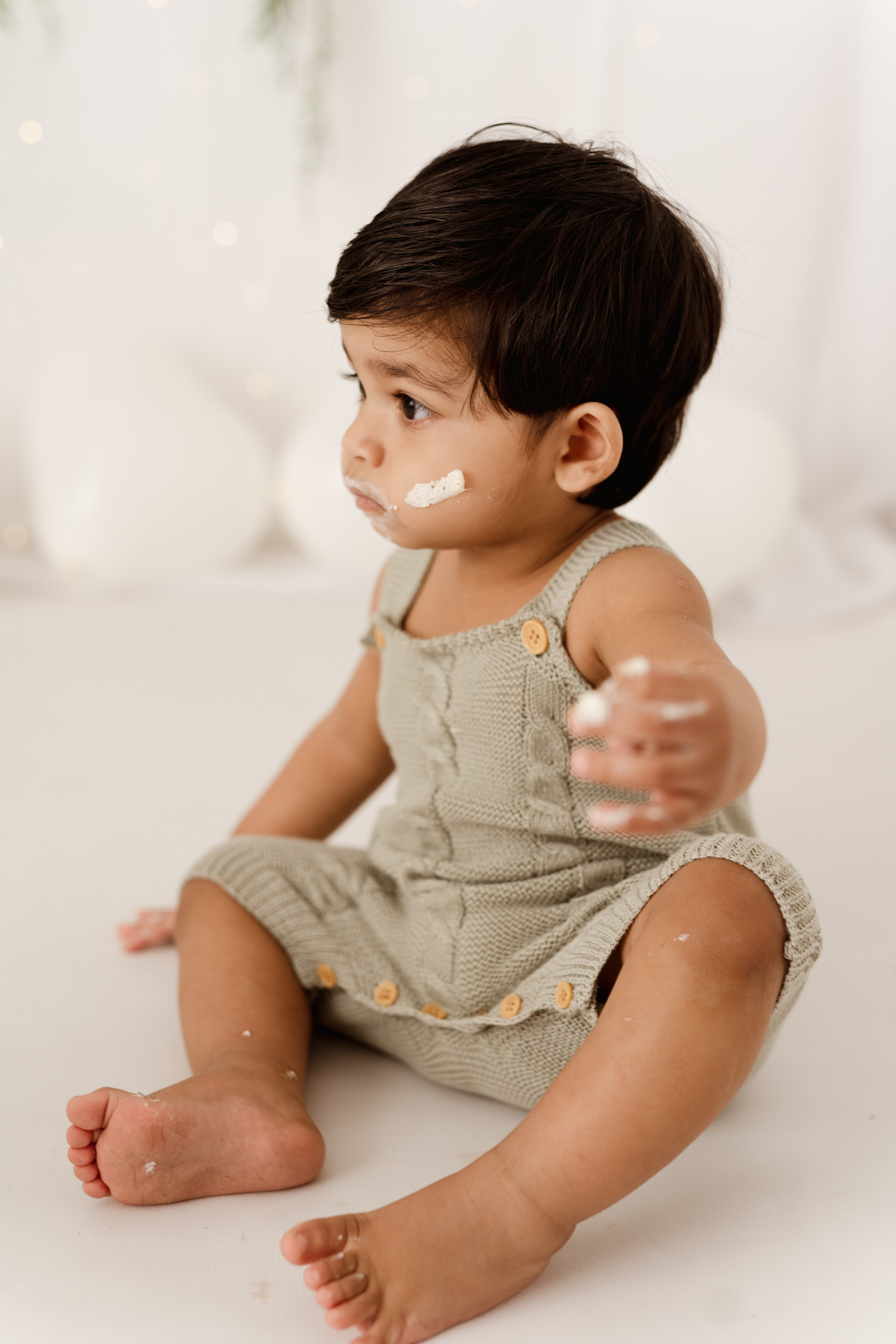 Pierwszy roczek Lithvika. Fotograf Łódź - sesja ciążowa, noworodkowa, dziecięca. Studio w Łodzi