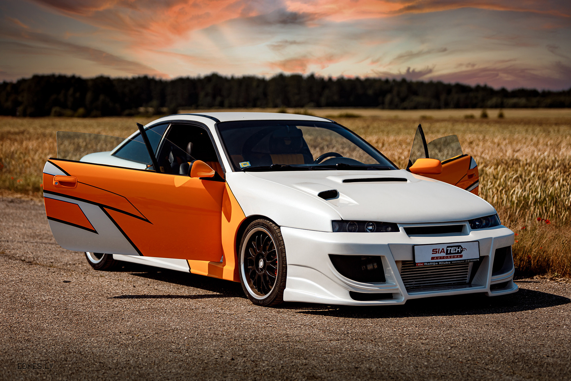 Opel Calibra. Photographer Eduard Nesterov