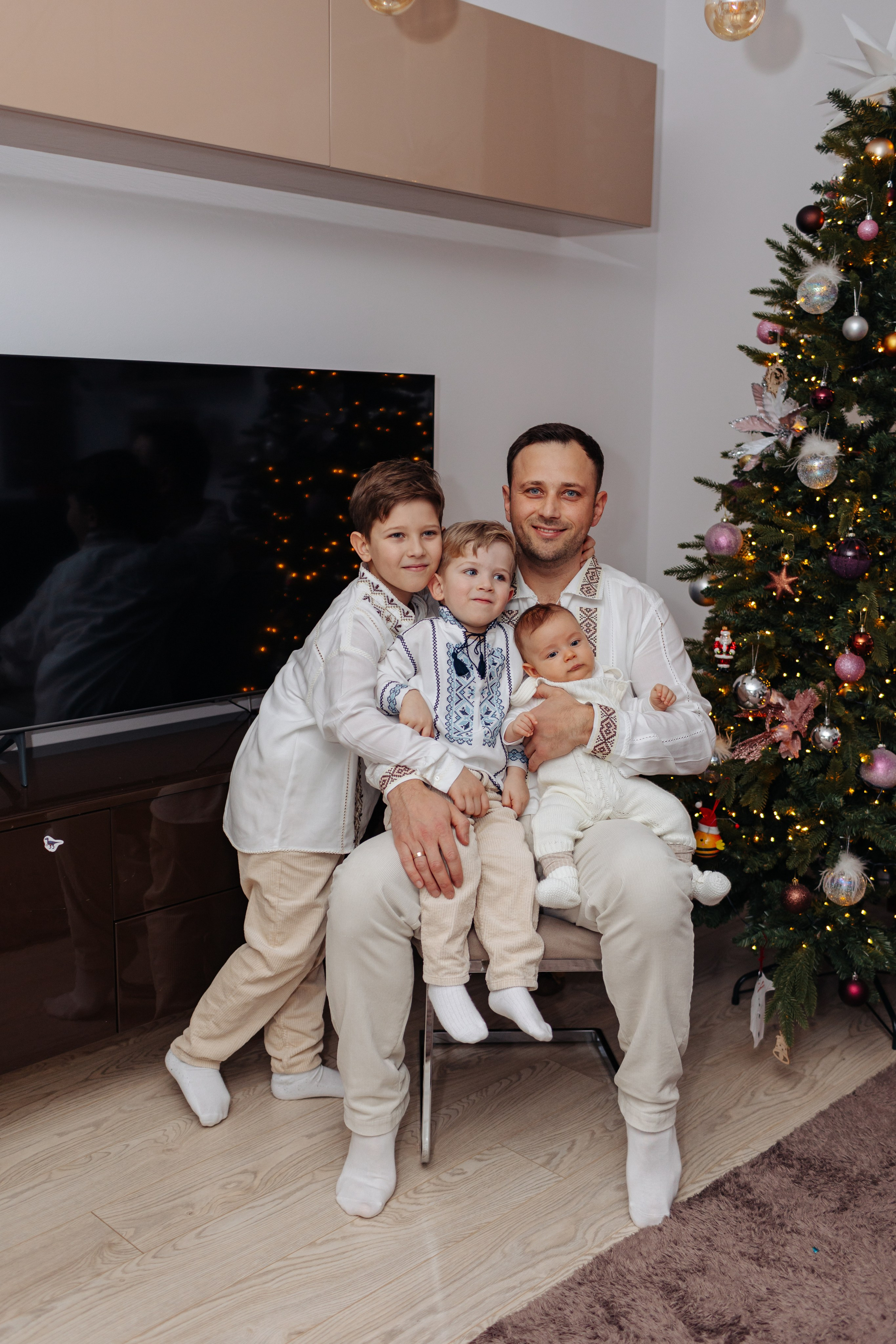 Botezul micuțului Matteo. Cristina Andronache fotograf Brașov fotograf de familie fotograf de nunta Brașov