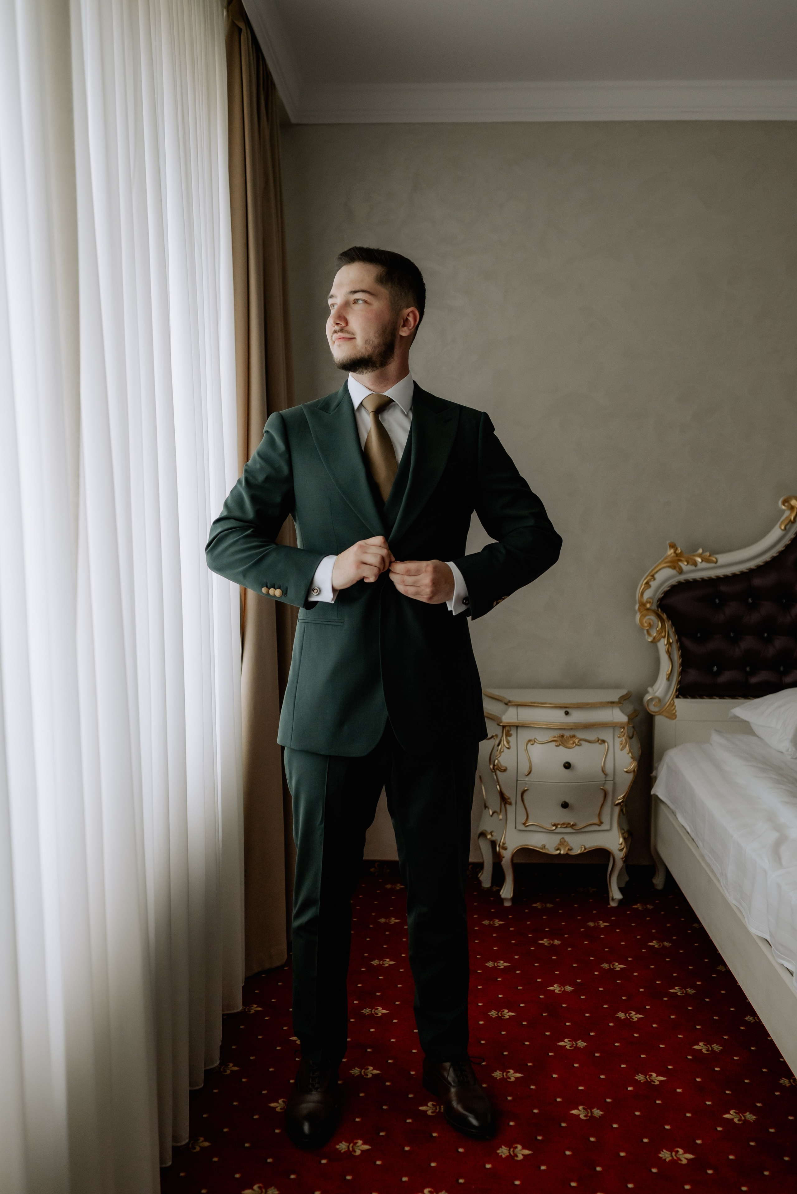 Nunta la Hotel Capitol Iasi. Proud Vision Weddings | Wedding Photography & Film — Servicii profesionale Foto Video Nunta Iasi