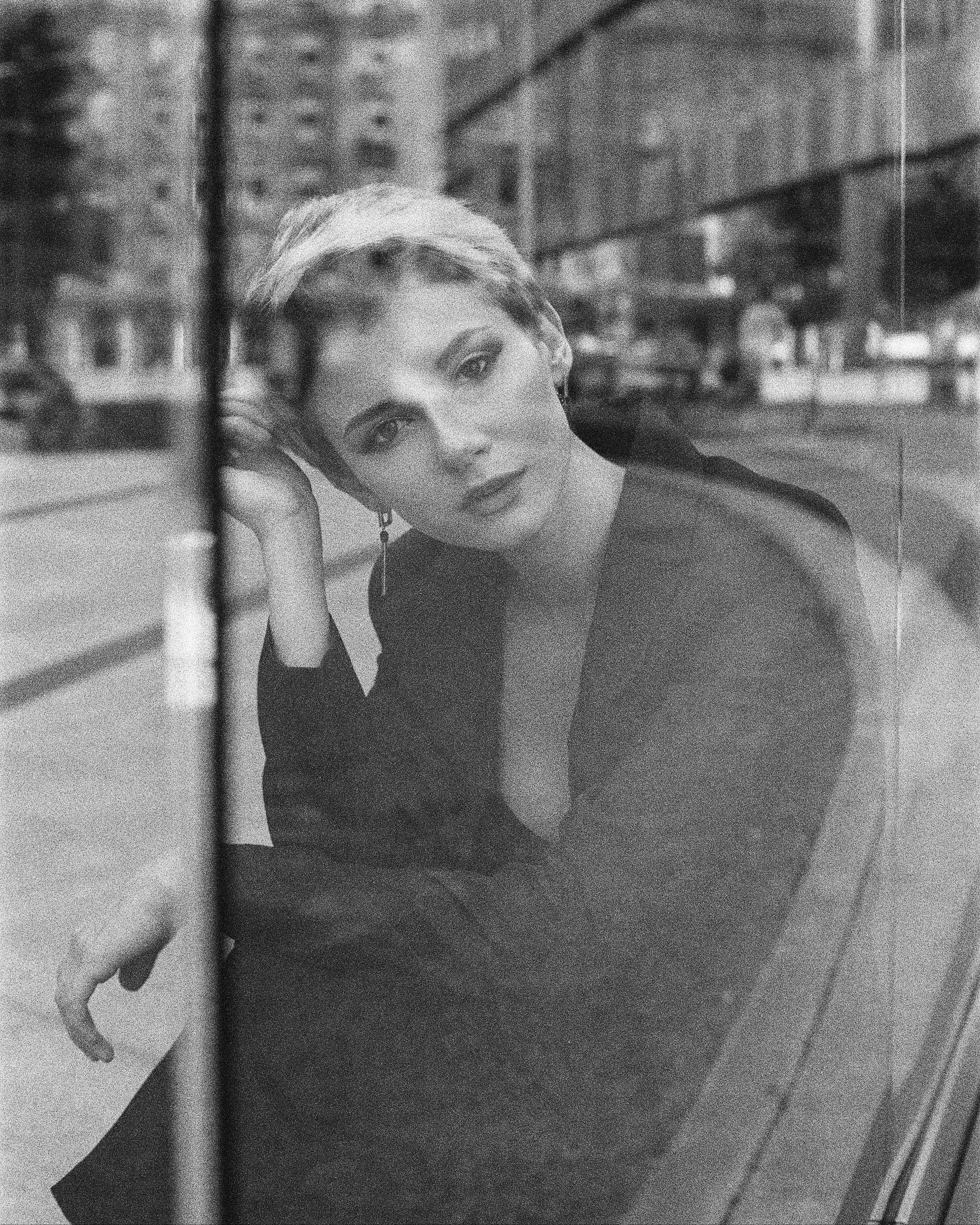 Ksenia (film photo). Portrait photographer in Warsaw