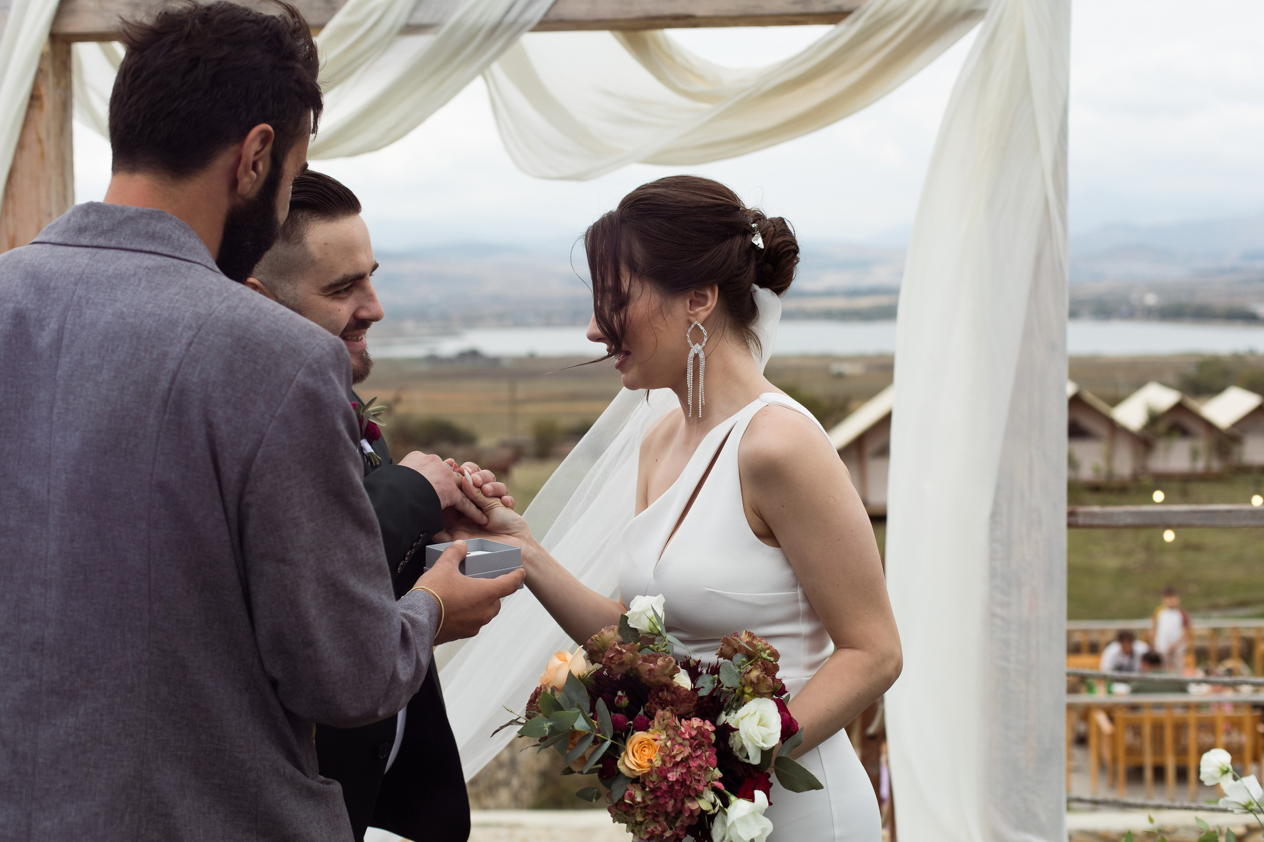 V & I. Wedding photographer in Georgia