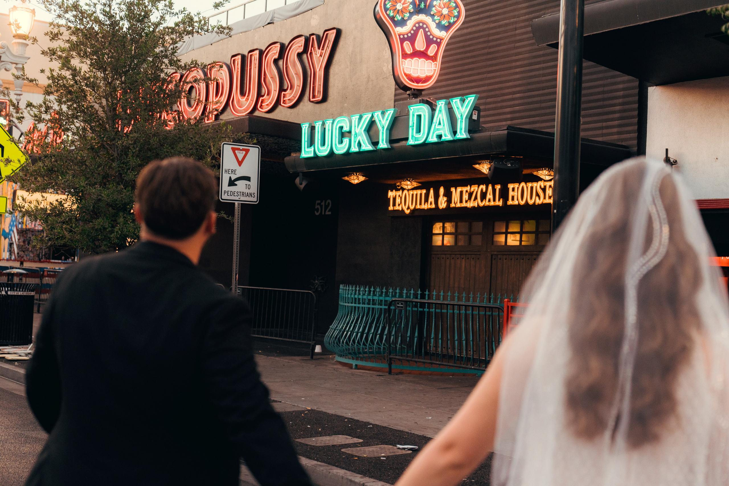 William&Christina.9.23.24. Wedding & elopement photographer Viktoriya Kravtsov. Las Vegas