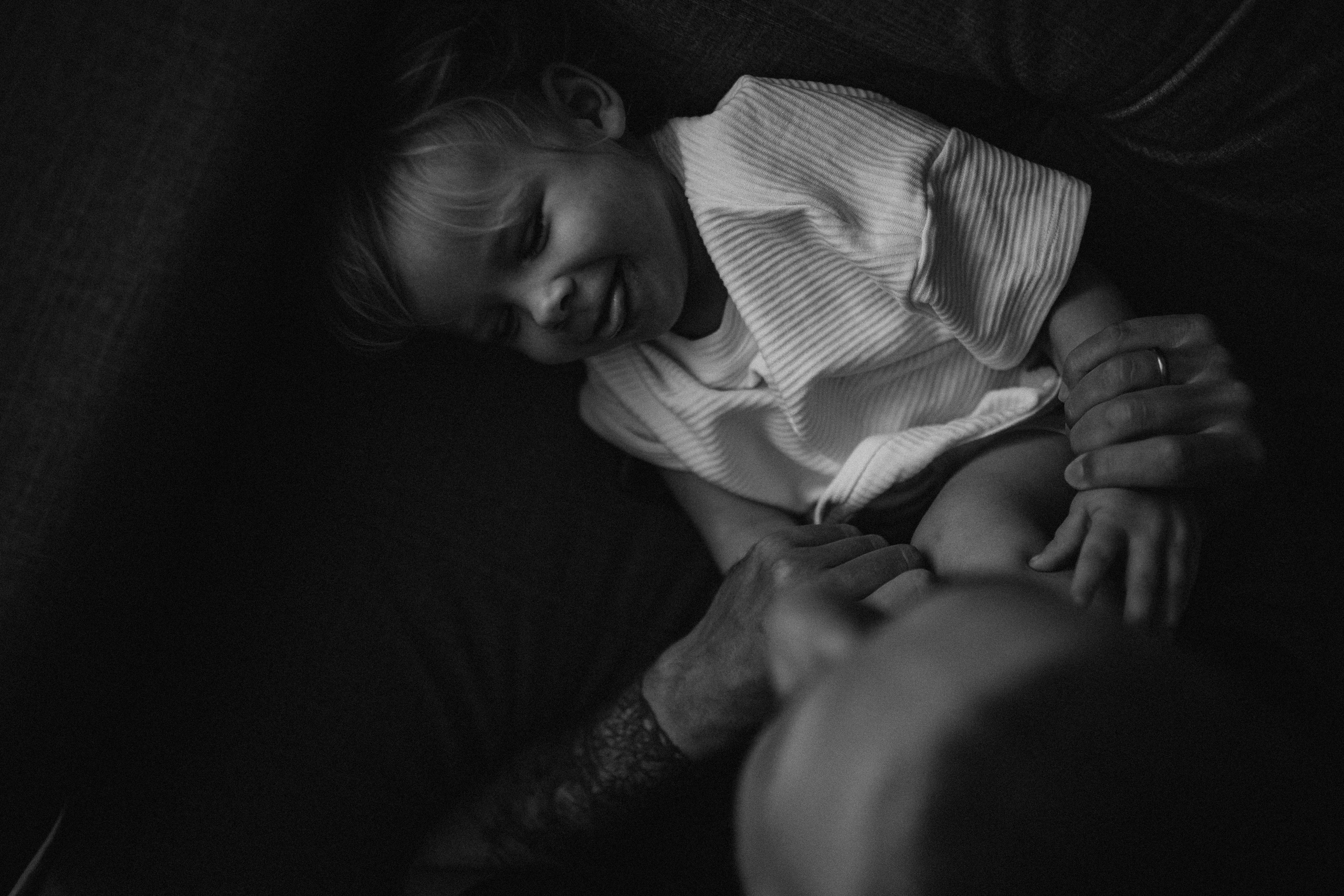 Gentle waves of family Love. Fotografa documental de familia e nascimento em Florianópolis SC Daria Ermolaev