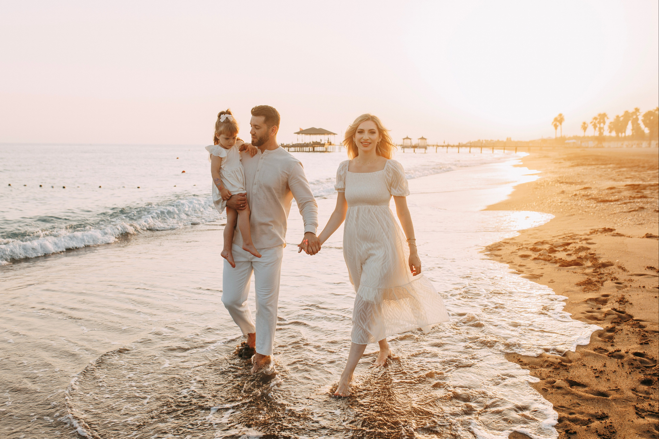 Professional Photographer in Belek Wedding  and Family Photographer in Belek. Family photo session on the beach in Belek. Alsu Develi |. Professional Photographer in Alanya, Side, Belek, Antalya. Turkiye
