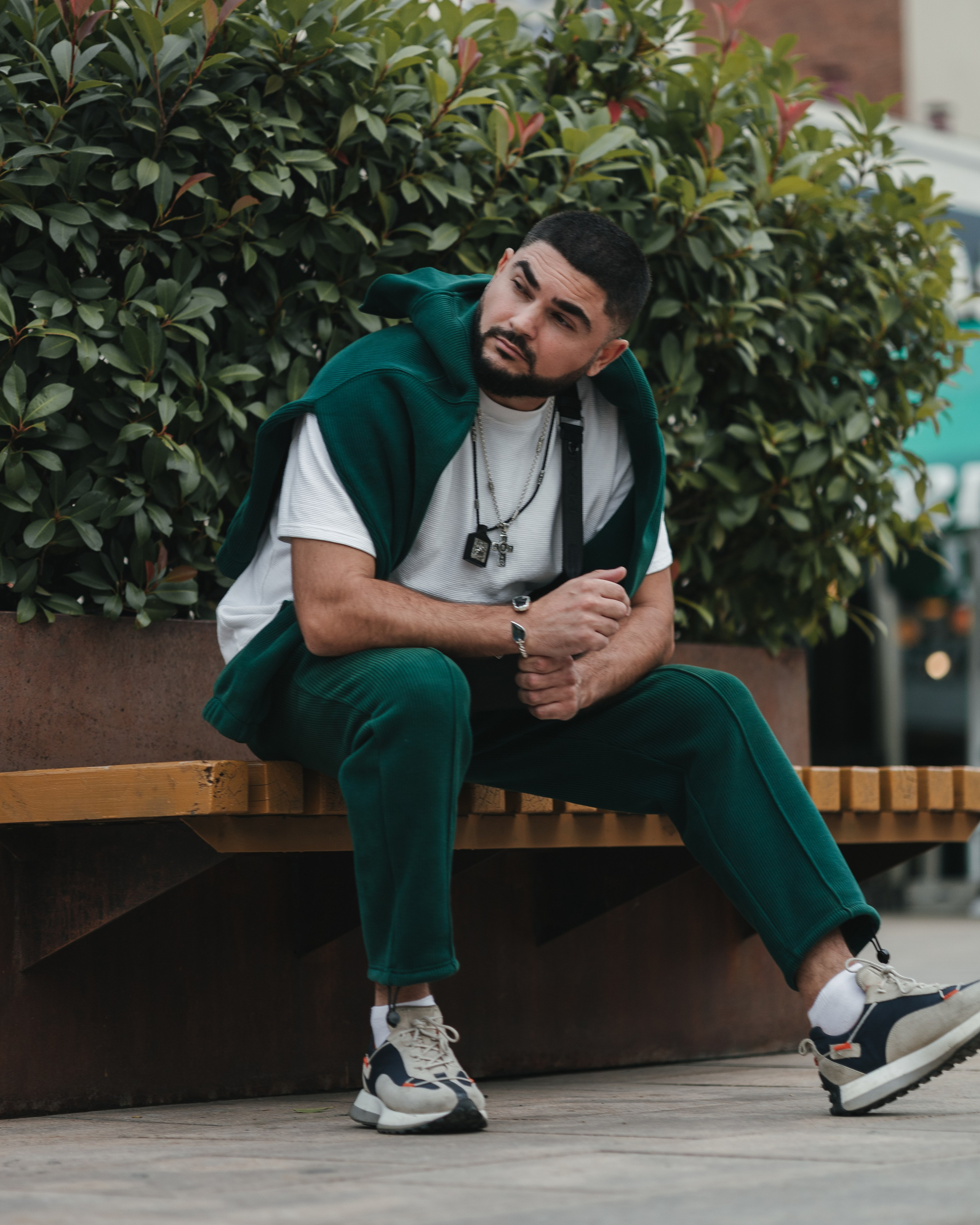 STREET PORTRAITS. Bspander