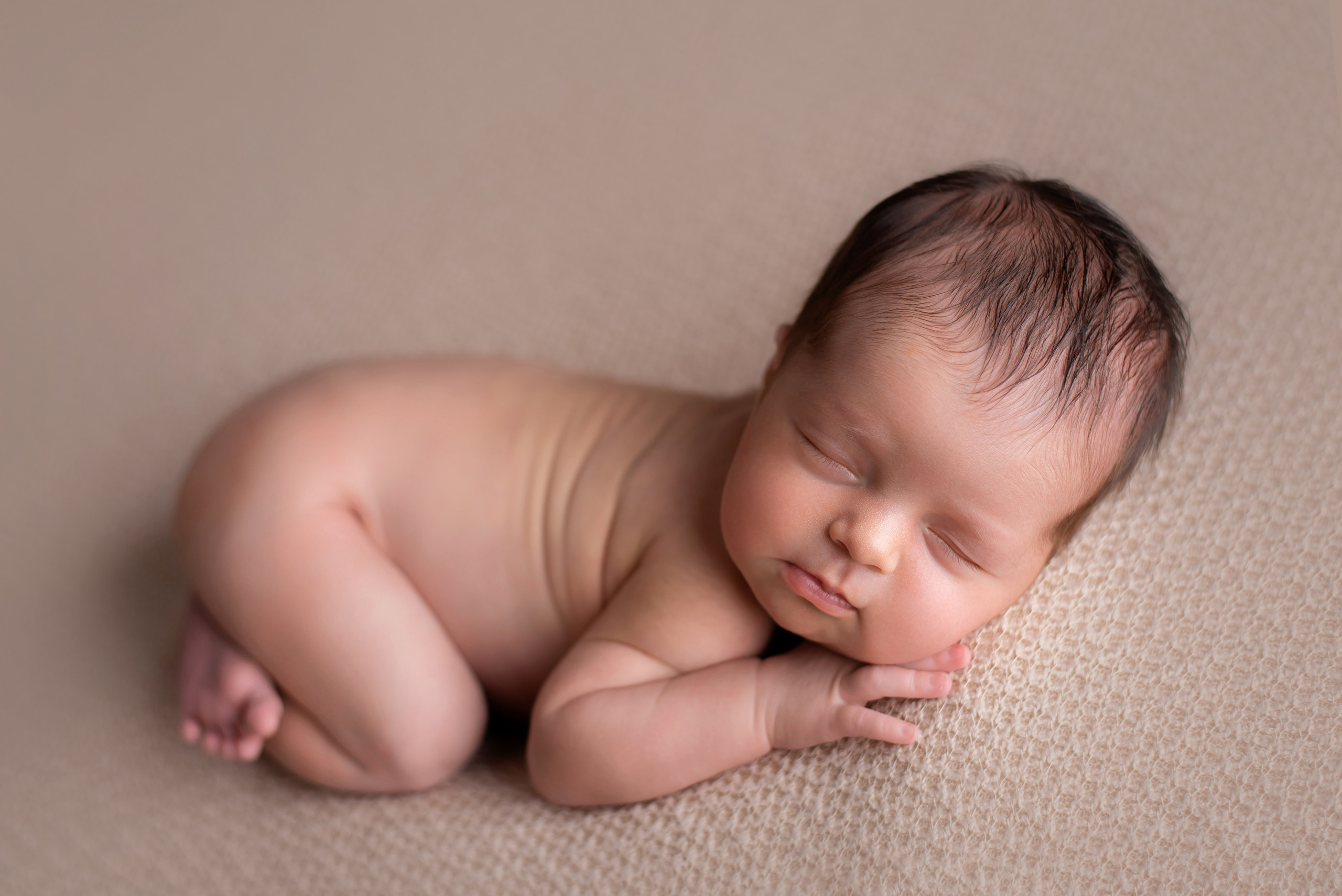 Ameliya 8 days. In-home newborn photography Raleigh & area Katya Kulikova