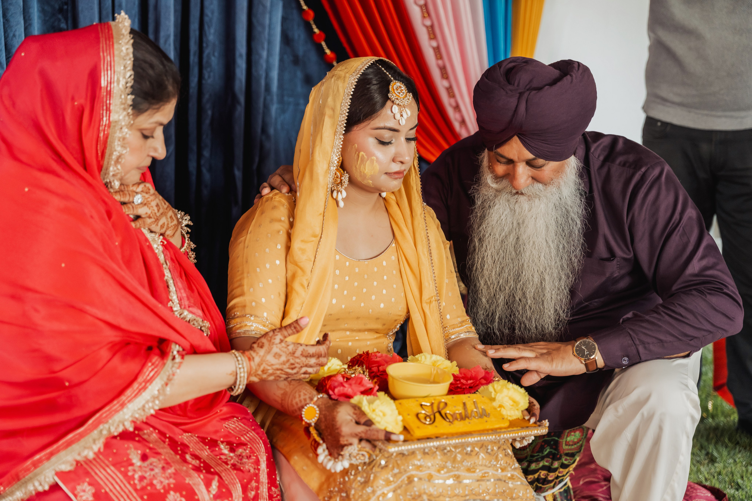 Gagan & Jasmeen. Wedding Photographer & Cinematographer studios