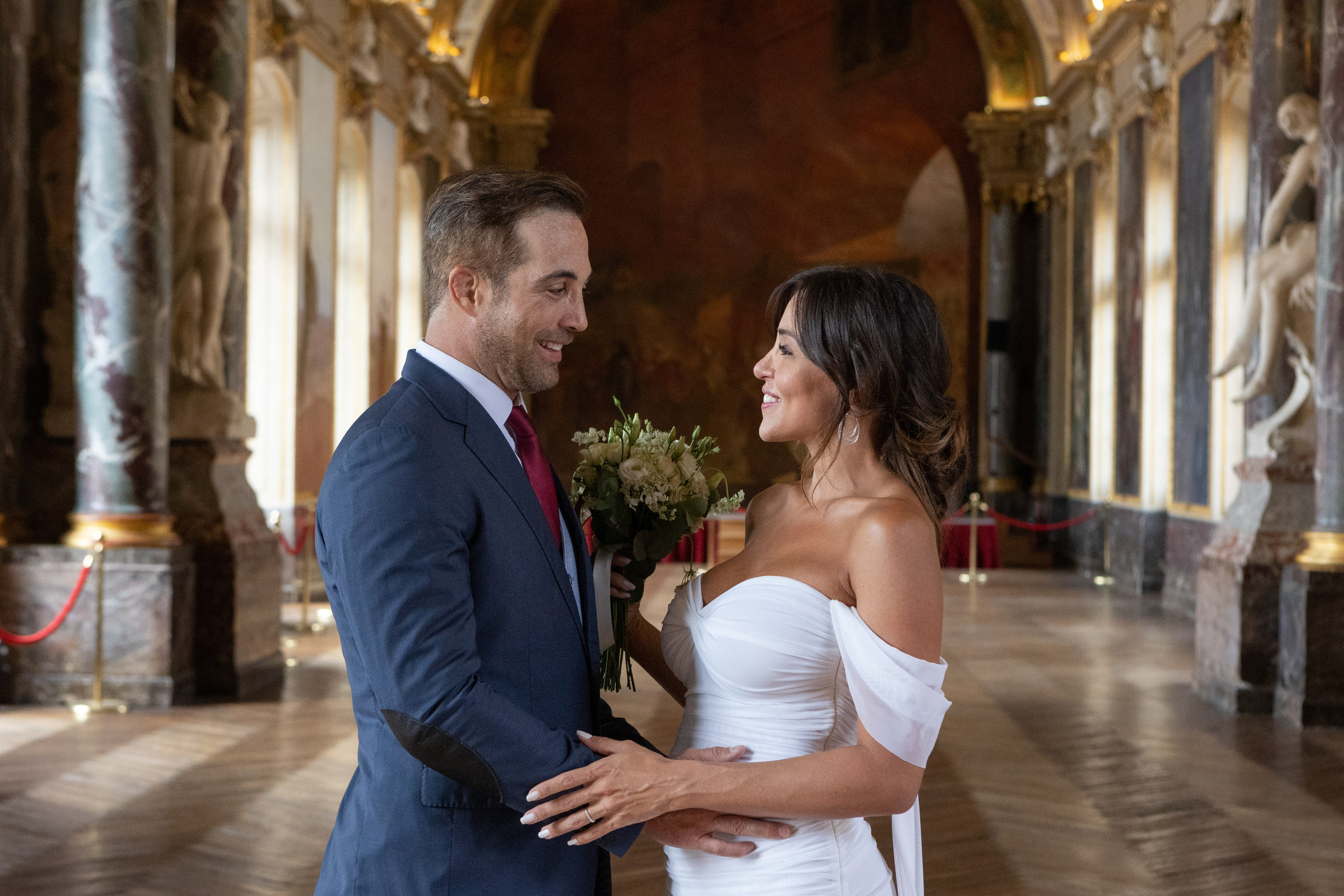 Wedding Photographer at the Capitole, Toulouse | Eugenie Smirnova