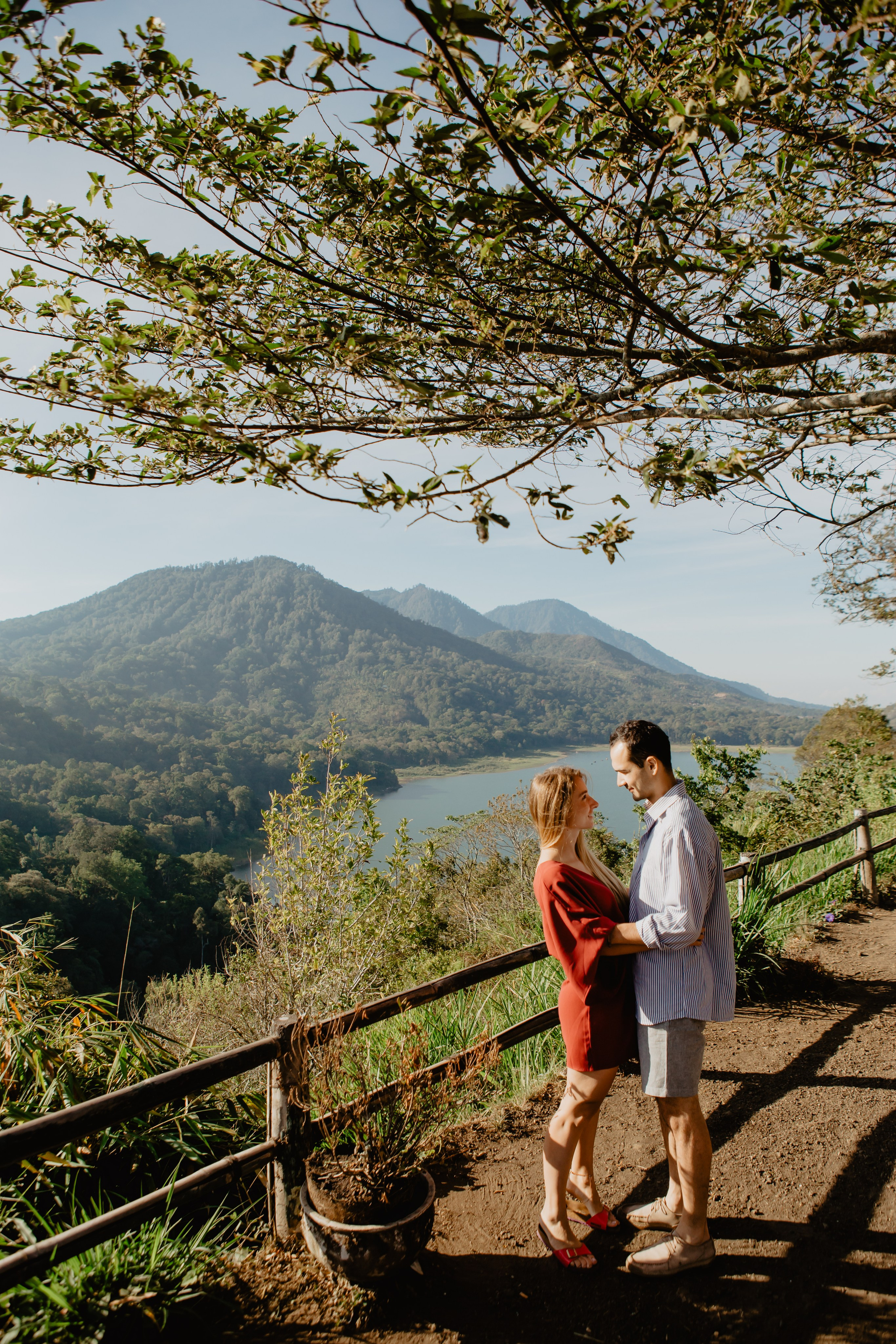 Honeymoon photo shoot in Bali. Female Photographer in Bali
