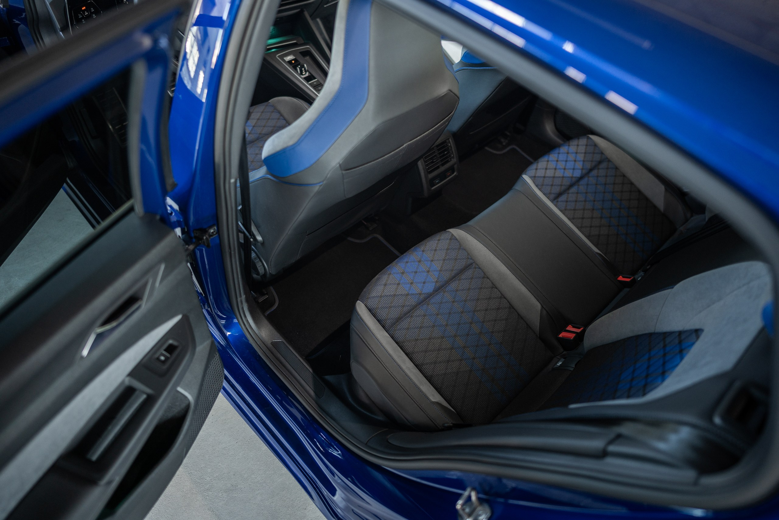VW Golf R
