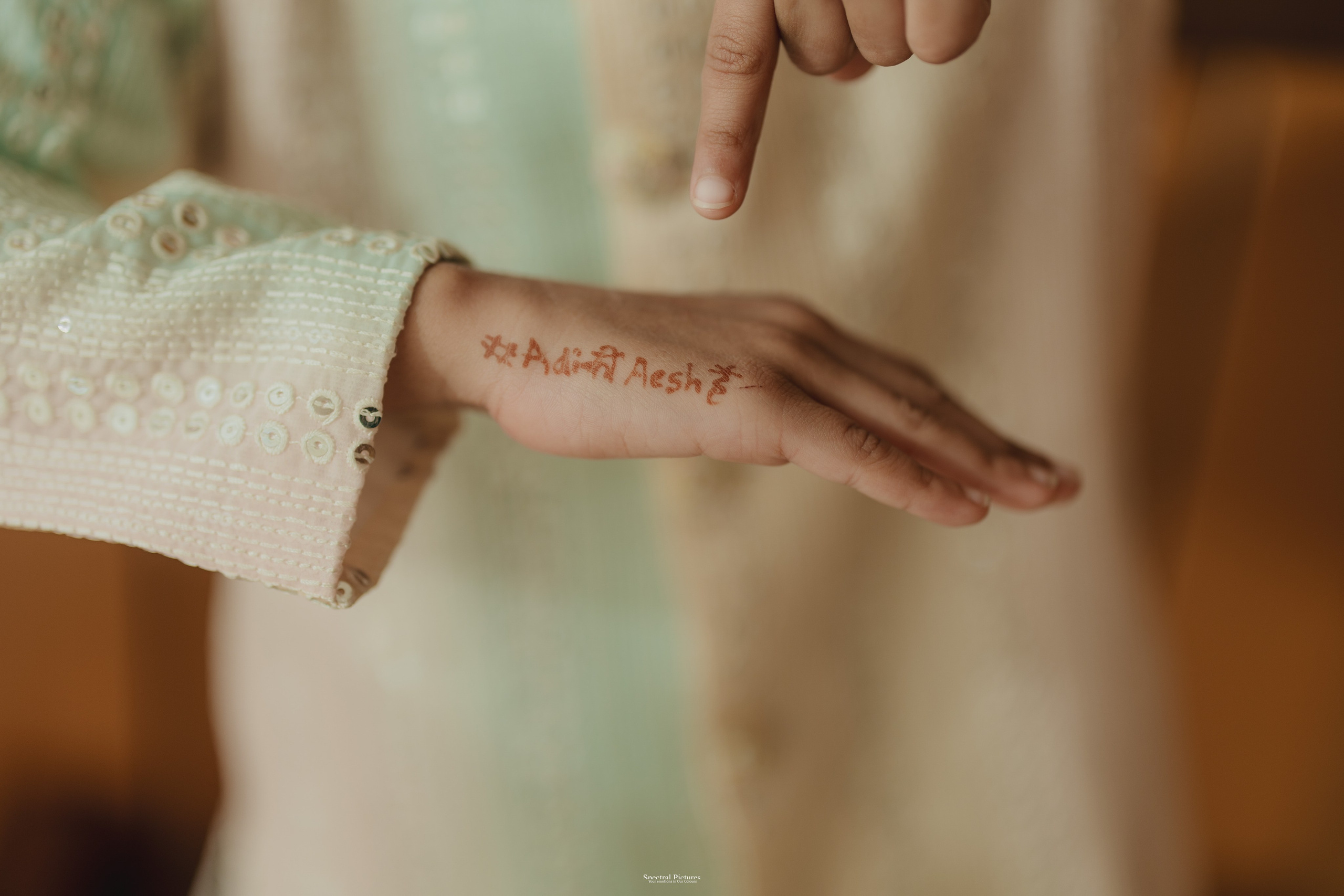 #ADIकीAESHहै