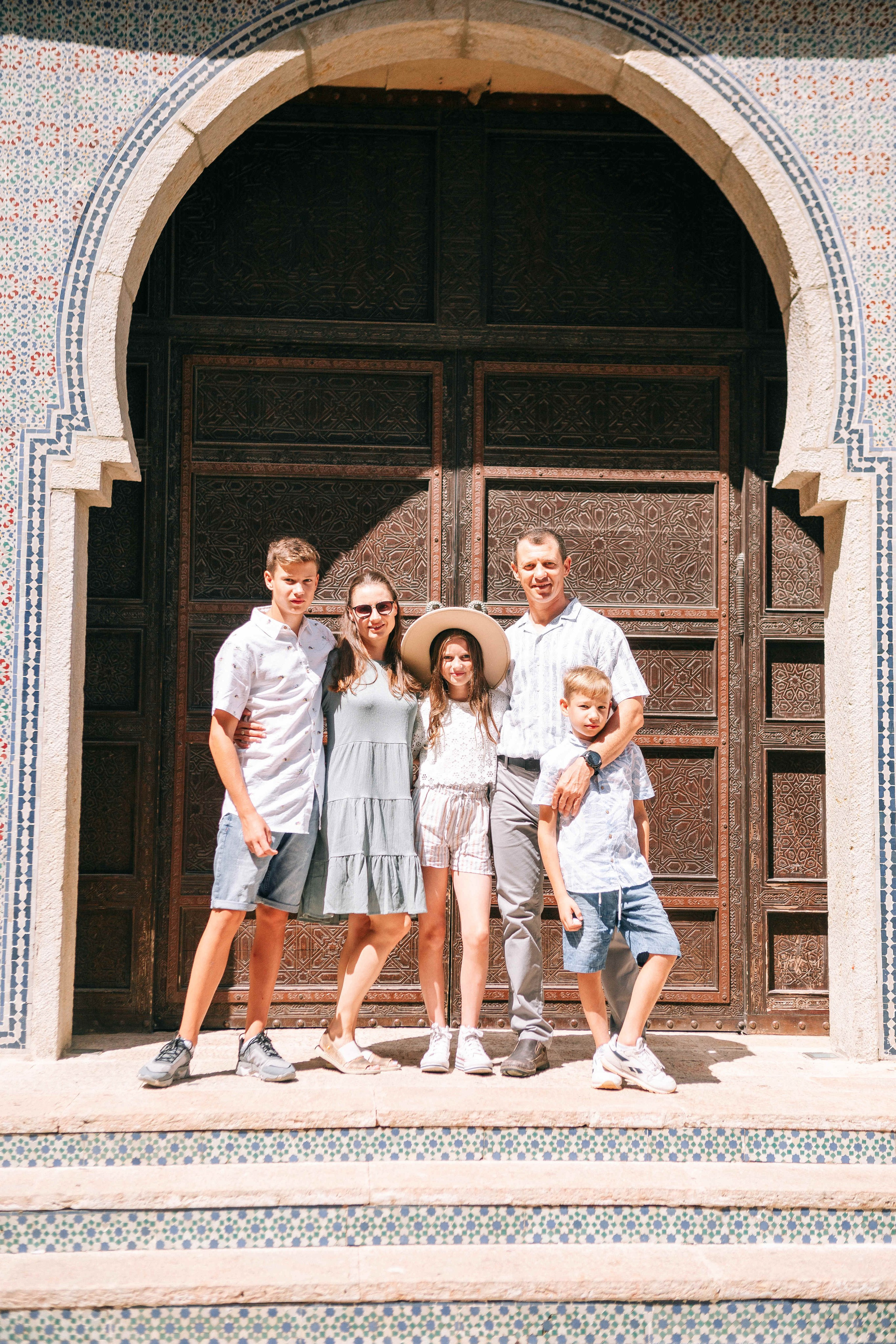 PHOTO SESSION WITH PARENTS. Https://shi-photo.com/