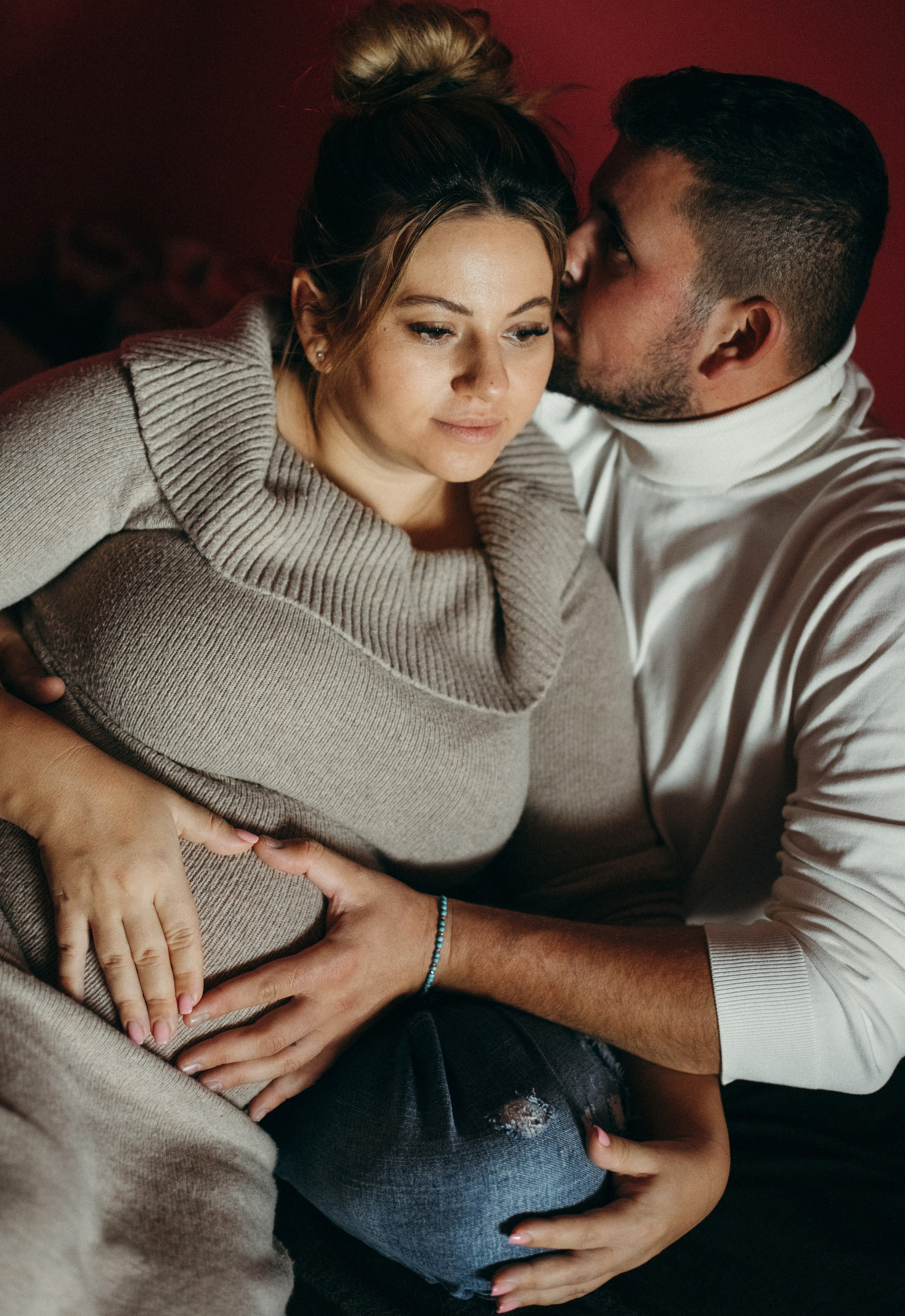 Ședințe foto pentru gravide. Fotograf de familie în Oradea Katsiaryna Ciortan