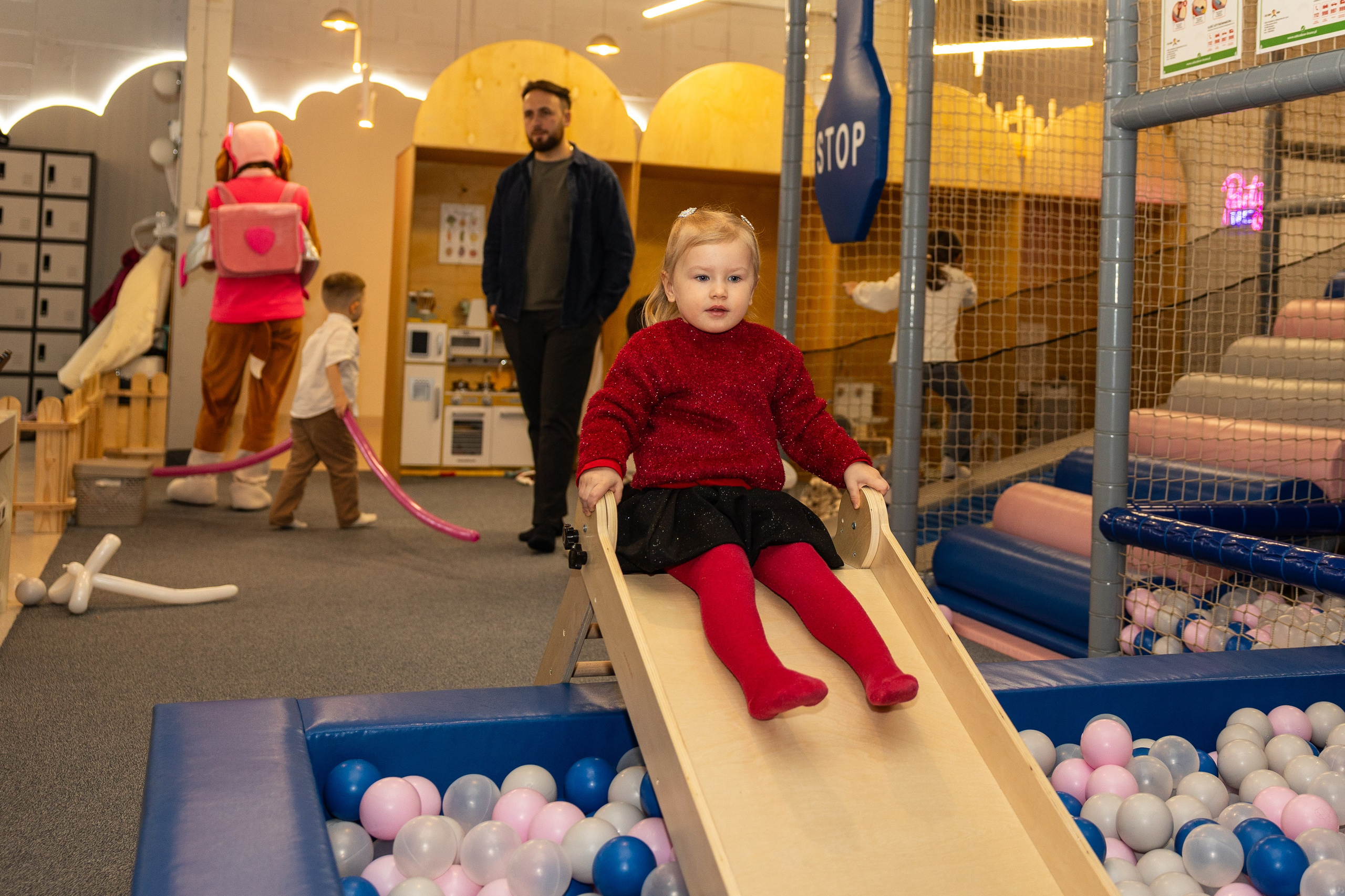 День рождения Артёма 24 января 2026 года. Семейный и детский фотограф в Варшаве Мила Бобровская