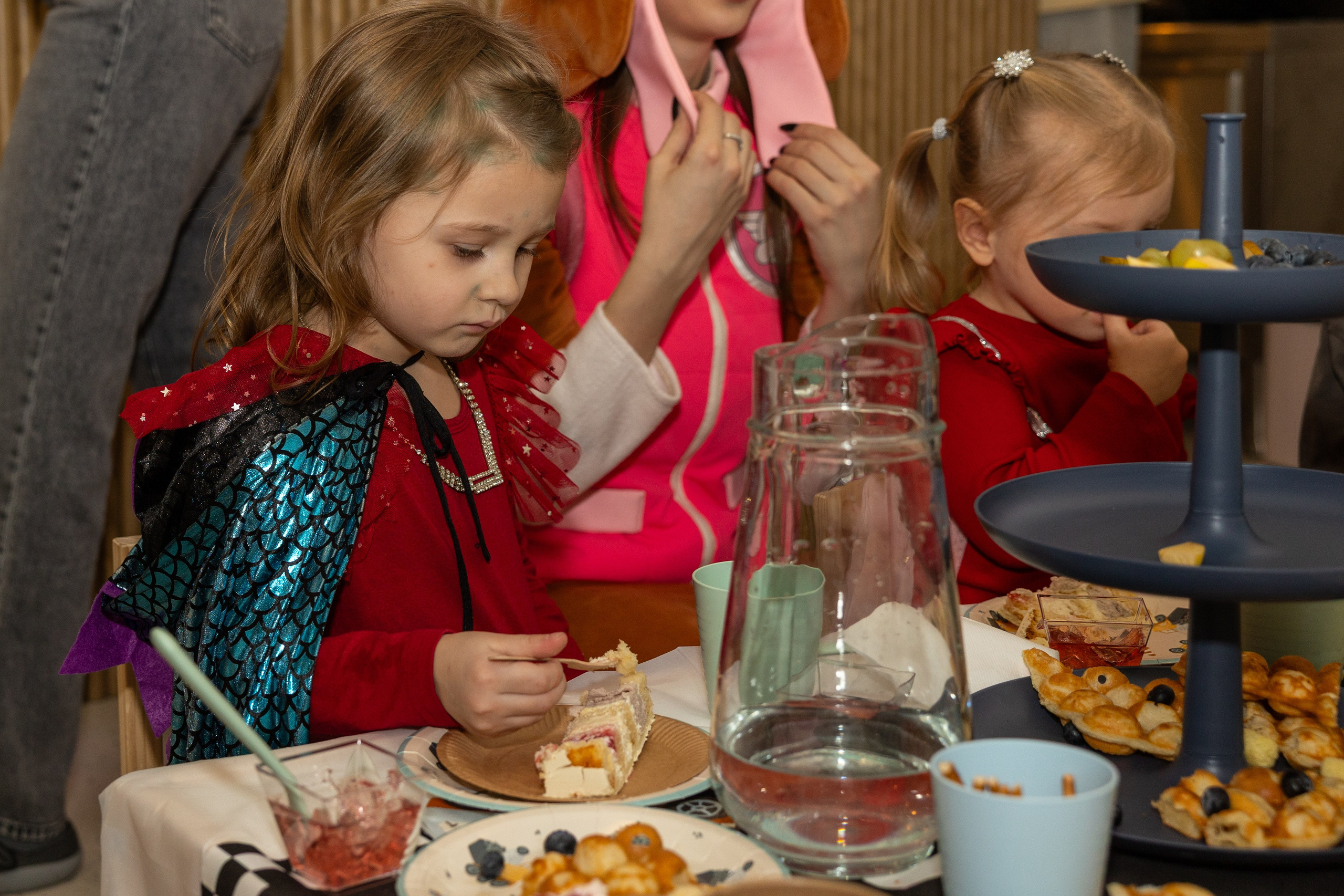 День рождения Артёма 24 января 2026 года. Семейный и детский фотограф в Варшаве Мила Бобровская