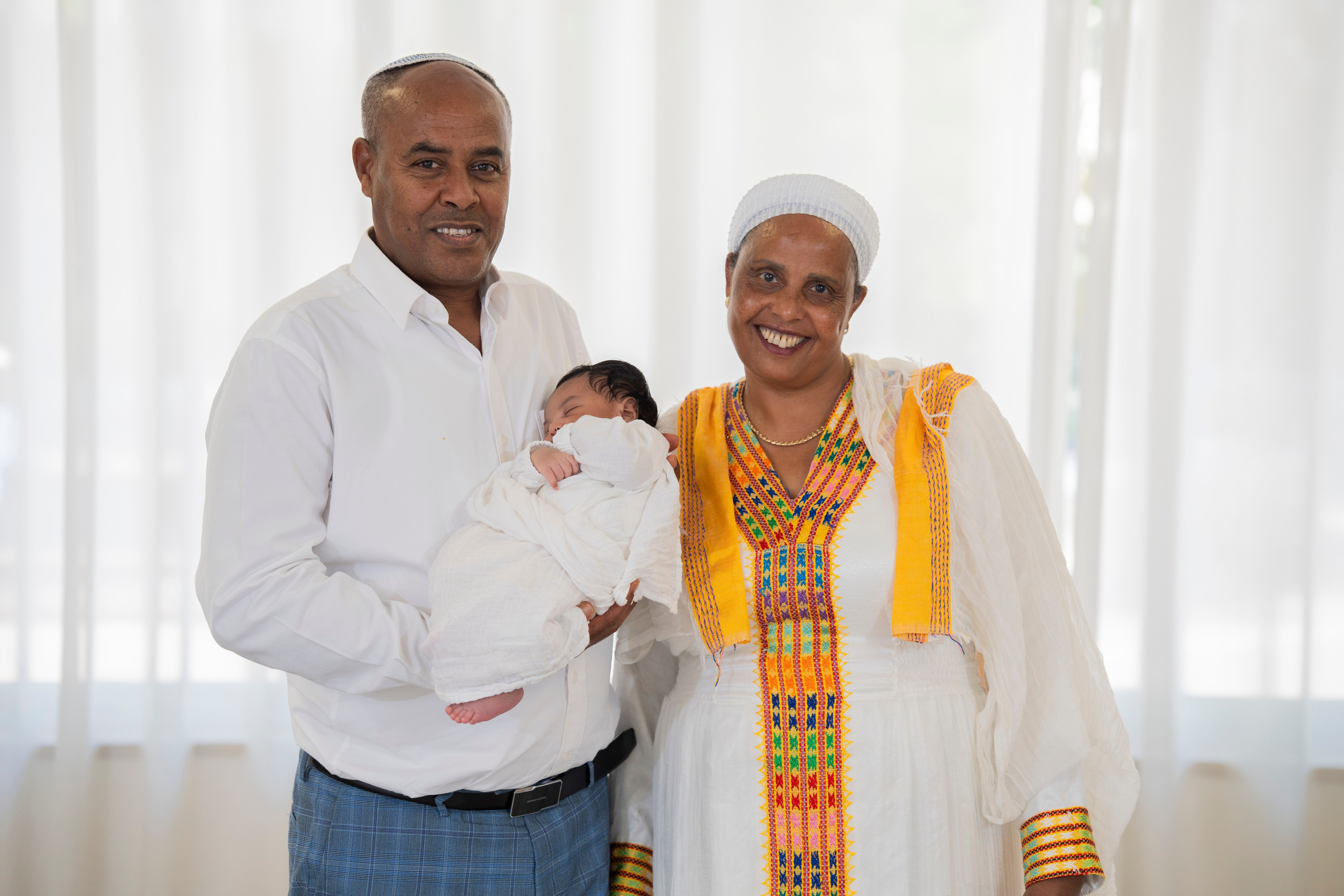 משפחת סלומון. יוסף מזרחי צילום חתונה, ברית וזוגיות. צלם מקצועי שאוהב להוציא אתכם הכי יפים ברגעים הכי מרגשים