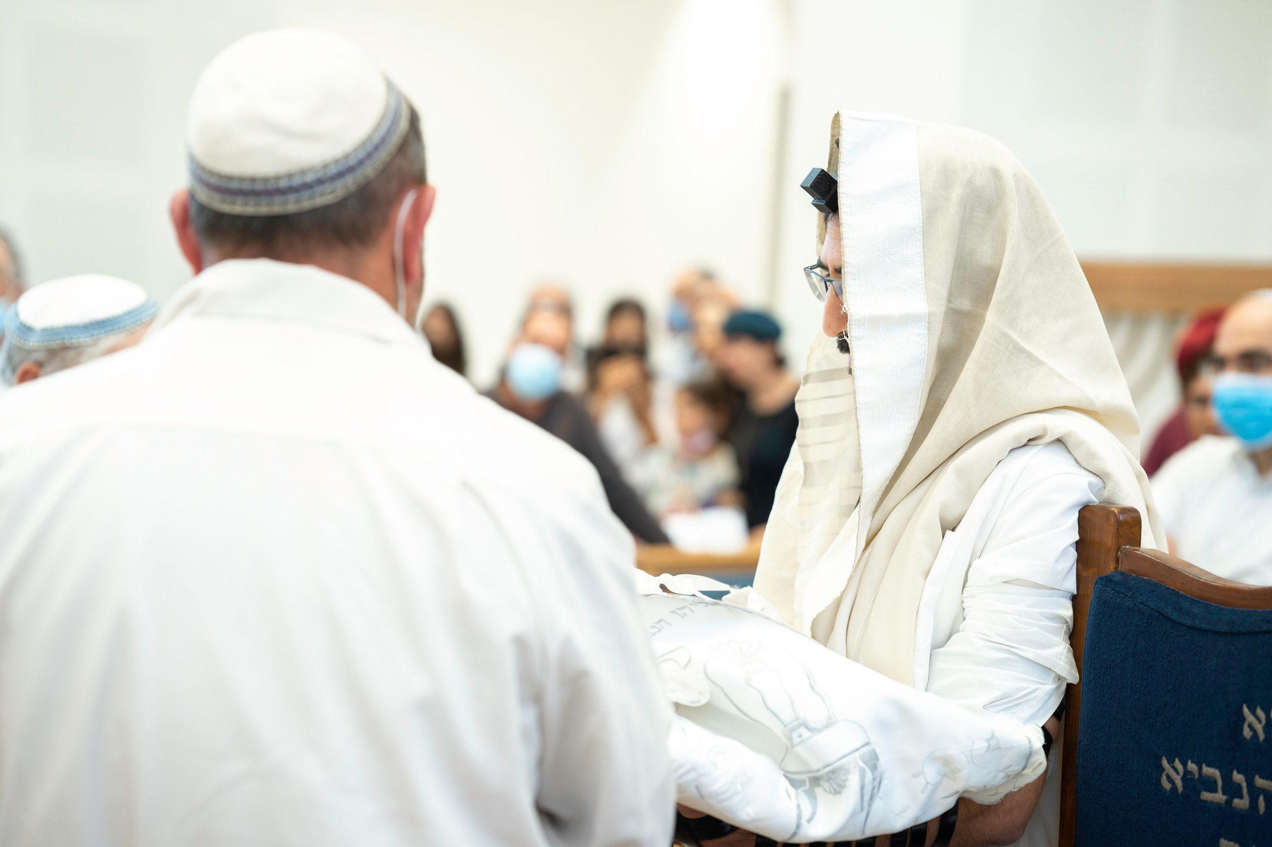 הברית של יוסף וחנה. יוסף מזרחי צילום חתונה, ברית וזוגיות. צלם מקצועי שאוהב להוציא אתכם הכי יפים ברגעים הכי מרגשים