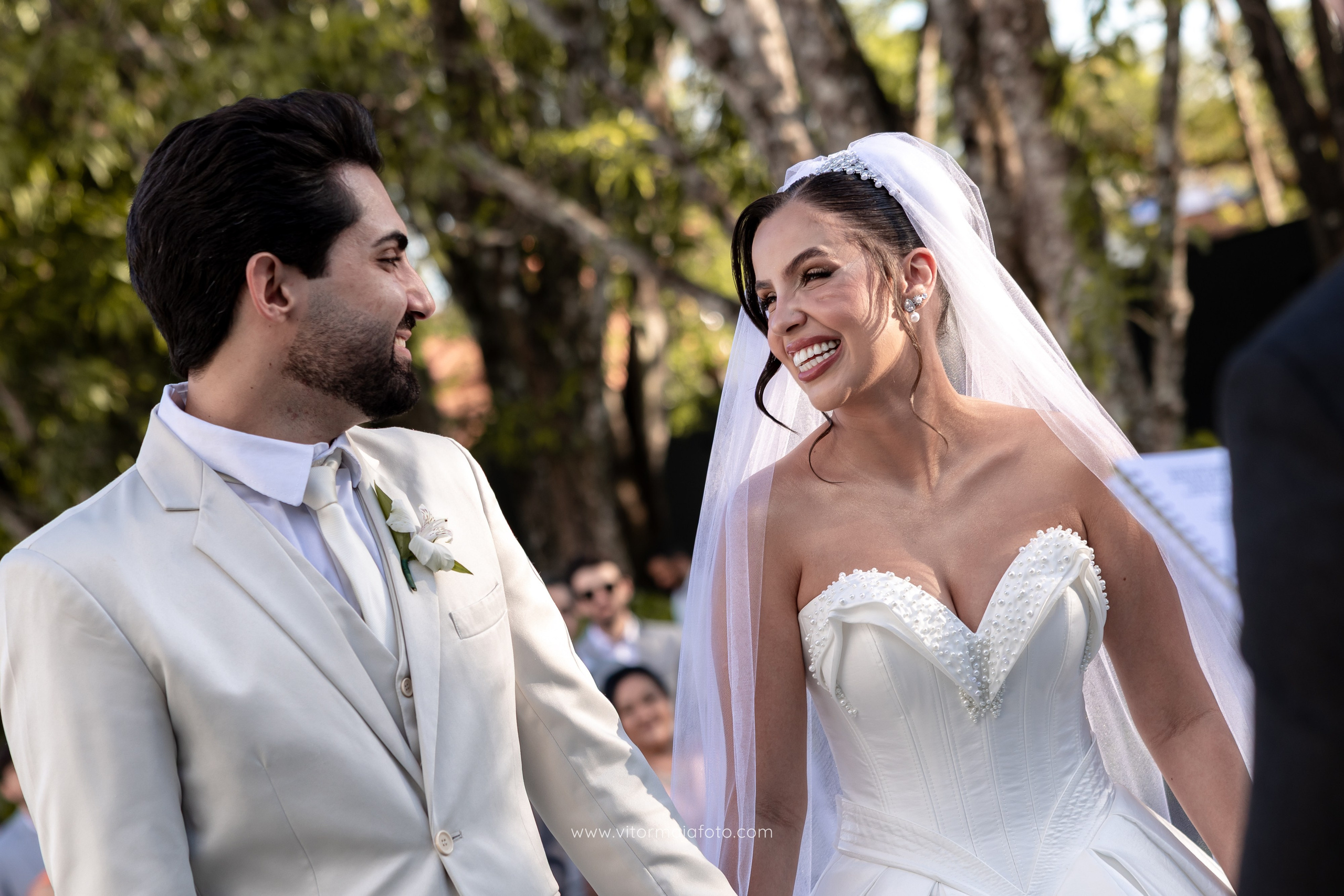 Prévias — Laura e Guilherme