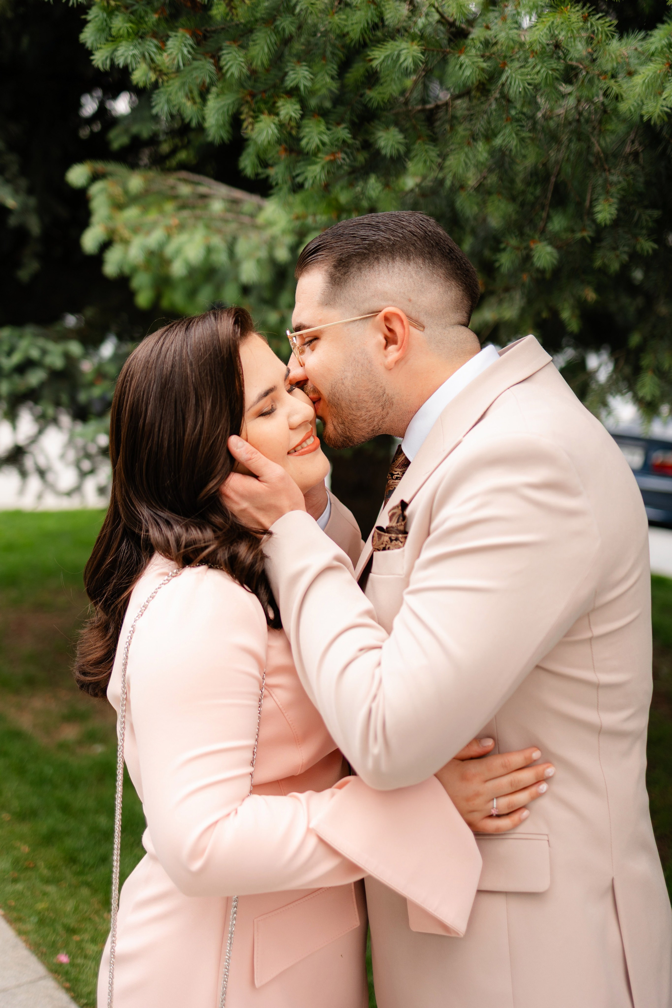 Olivia & Alex. Wedding Photographer, based in Iasi, Romania, but will travel all over the globe to make sure you look amazing in all your wedding photos
