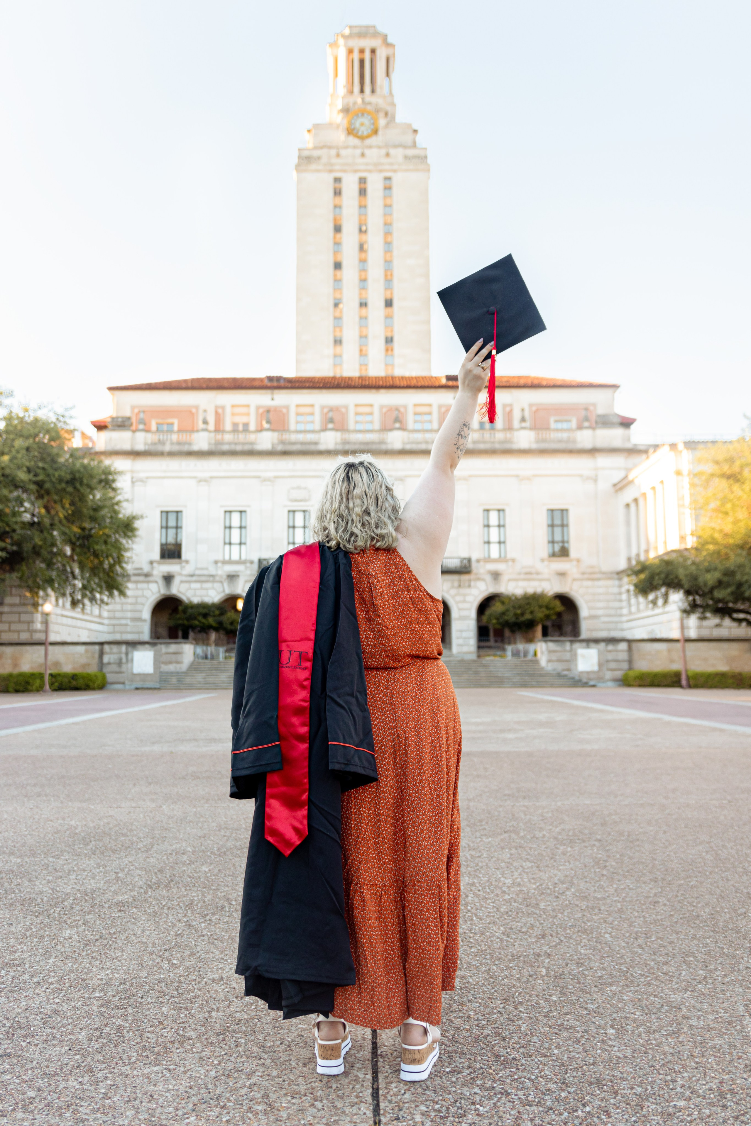 Sarah's senior photoshoot at the University of Texas Austin