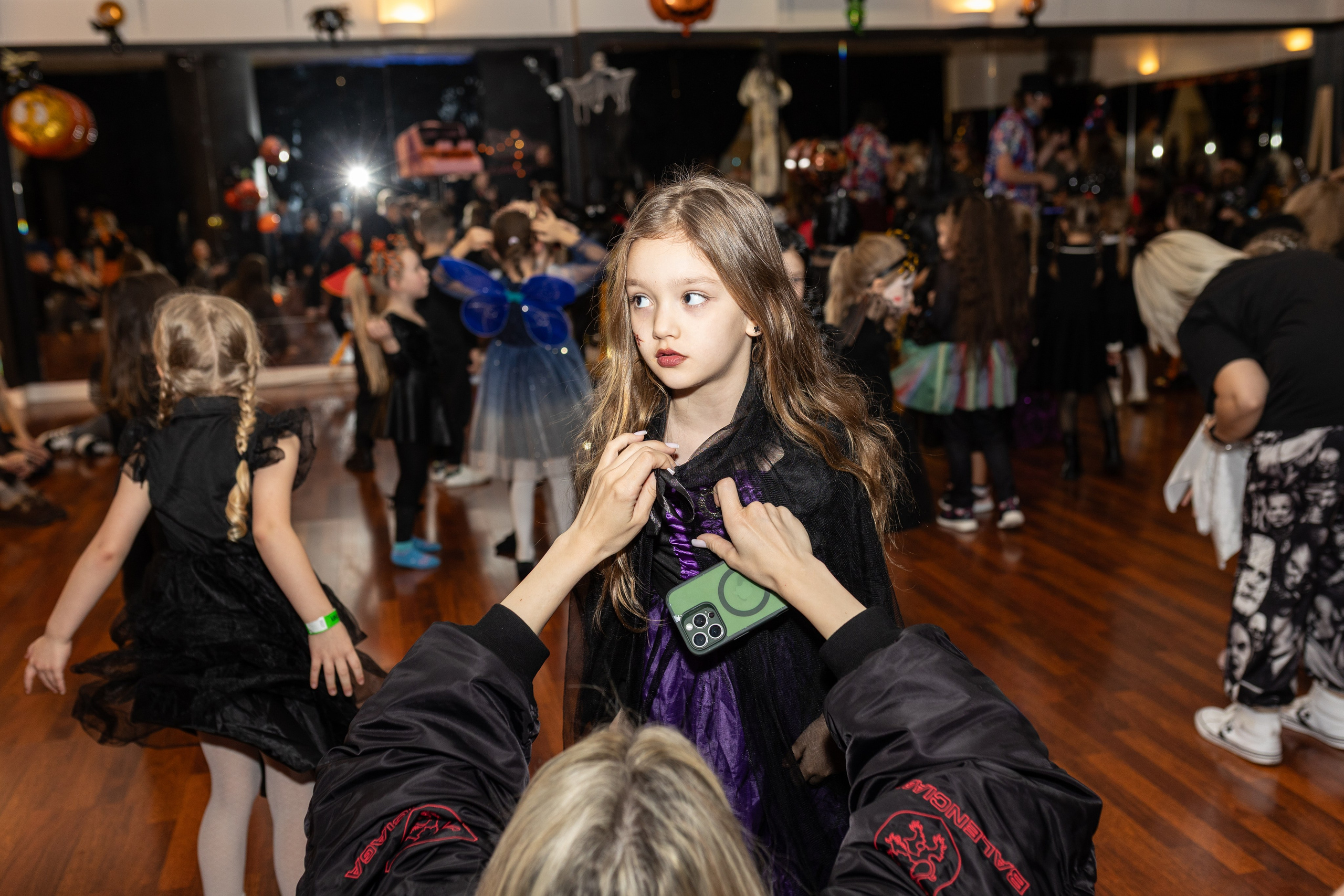 Leo dance studio Helloween 2025. Семейный и детский фотограф в Варшаве Мила Бобровская