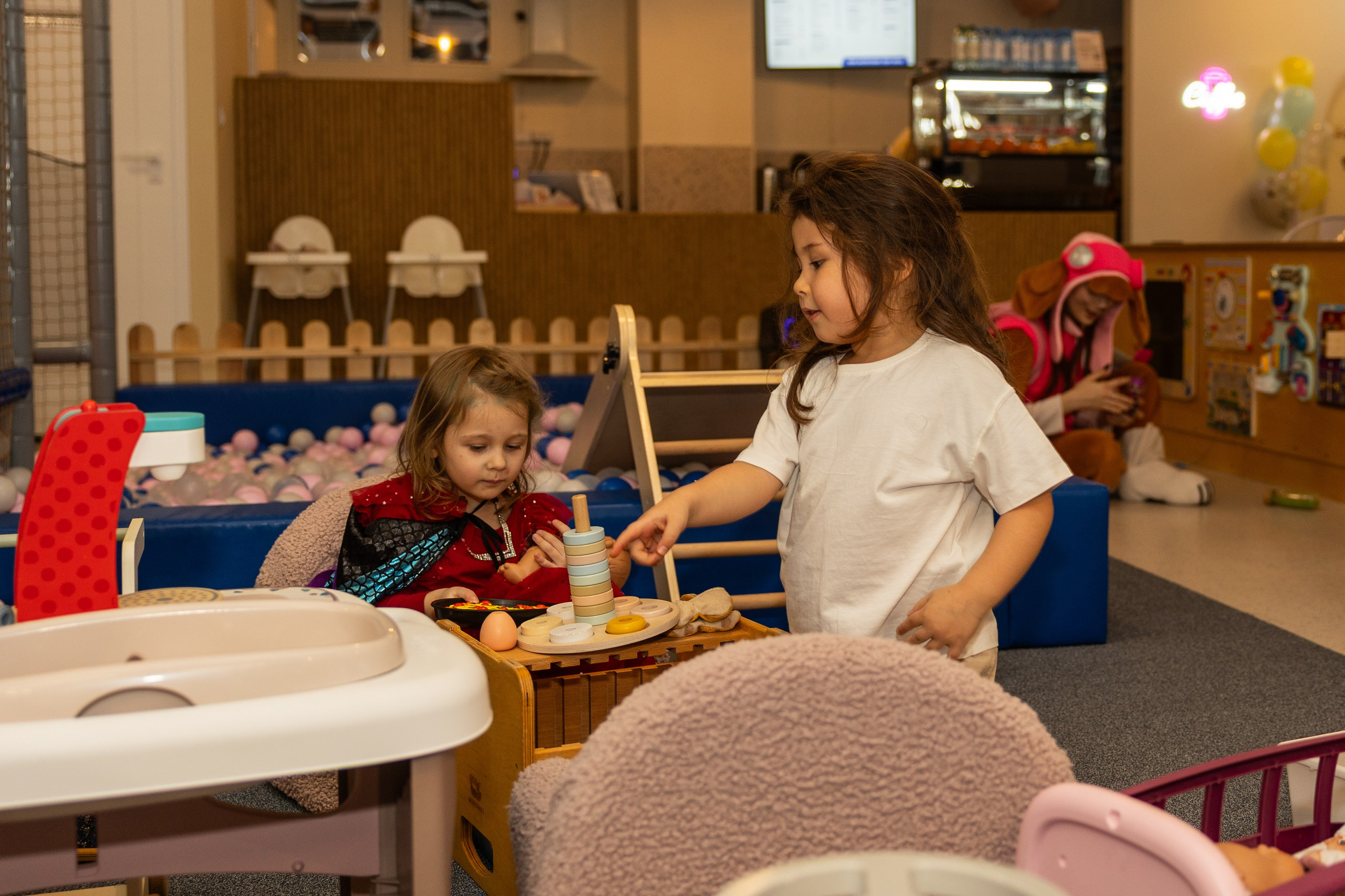 День рождения Артёма 24 января 2026 года. Семейный и детский фотограф в Варшаве Мила Бобровская