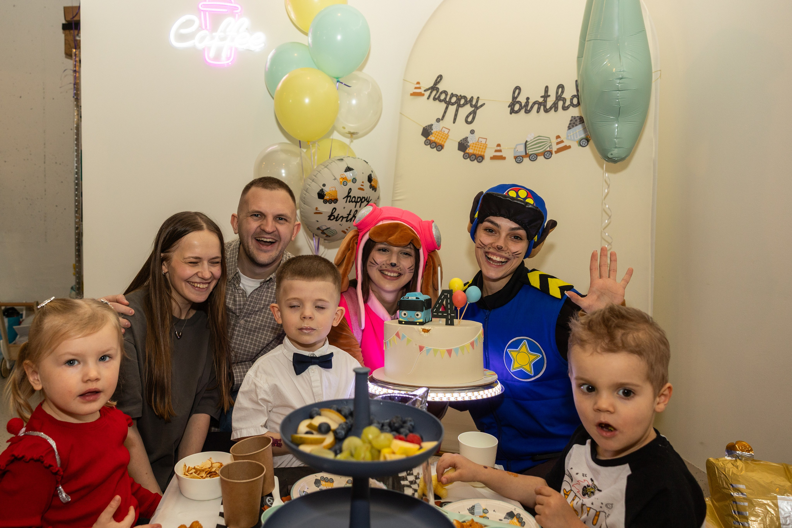 День рождения Артёма 24 января 2026 года. Семейный и детский фотограф в Варшаве Мила Бобровская