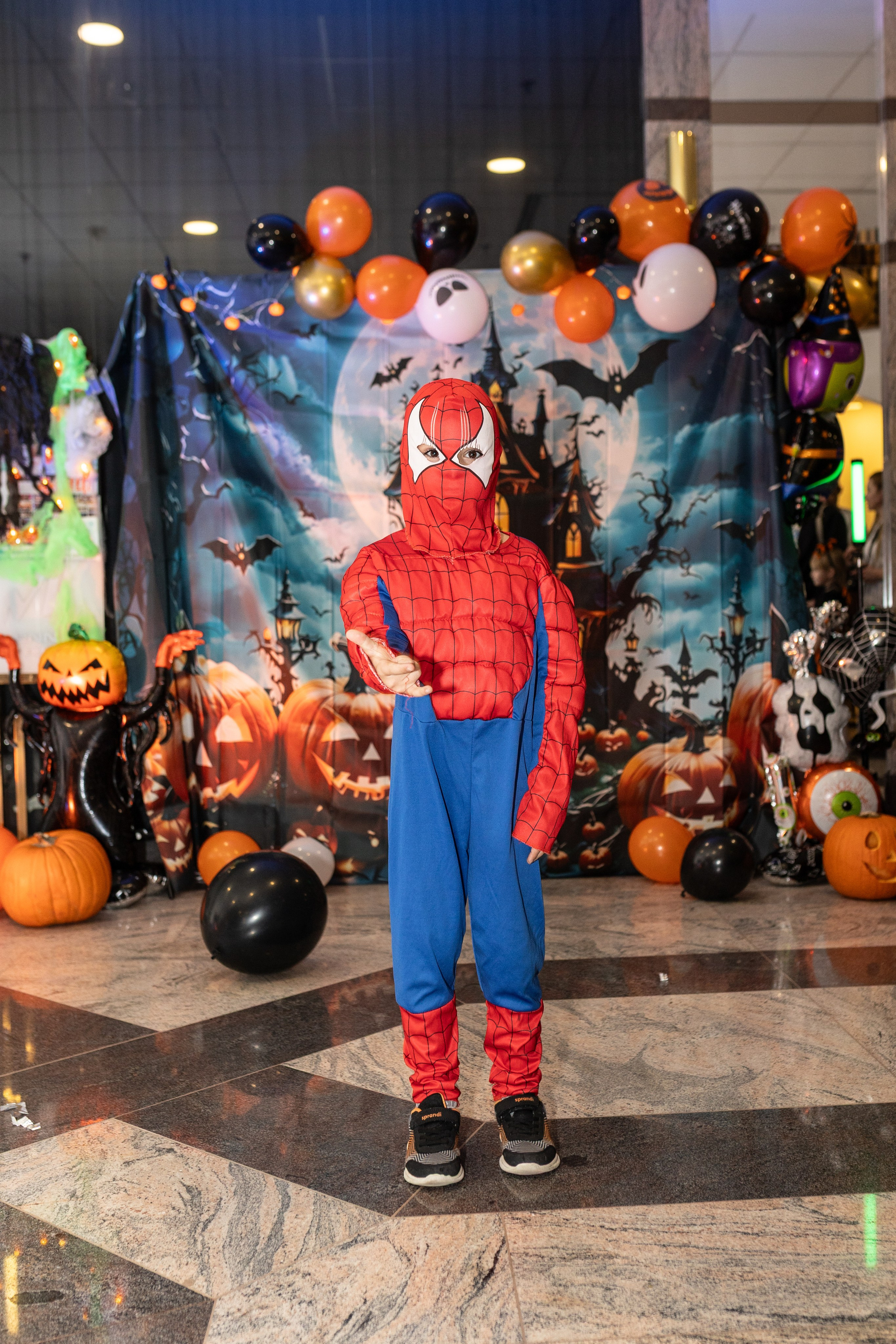 Leo dance studio Helloween 2025. Семейный и детский фотограф в Варшаве Мила Бобровская