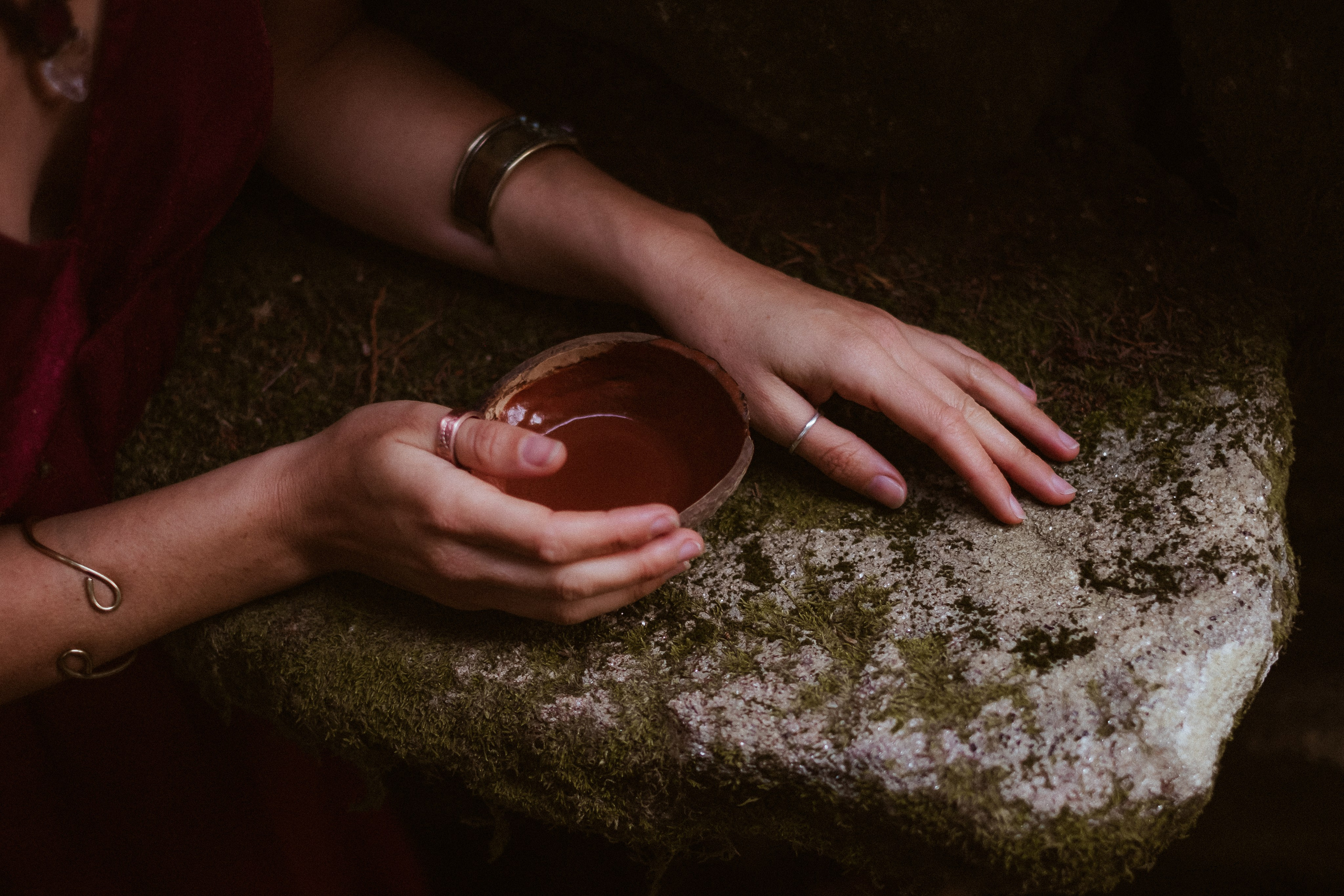 The woman who goes under — Elsa | Intimate Photography