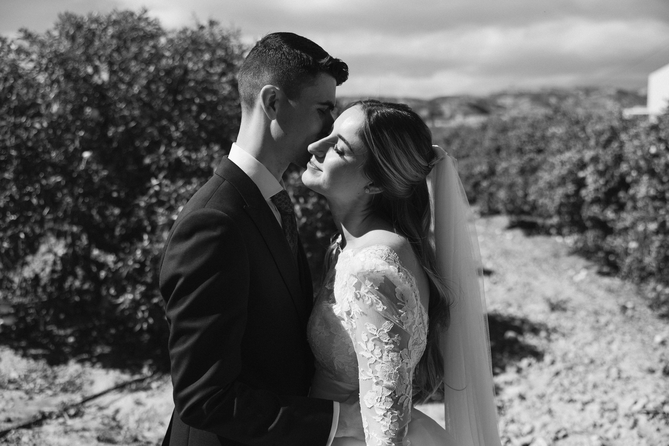 SFSFASFAFSA. Fotógrafo y Videografo de bodas y eventos