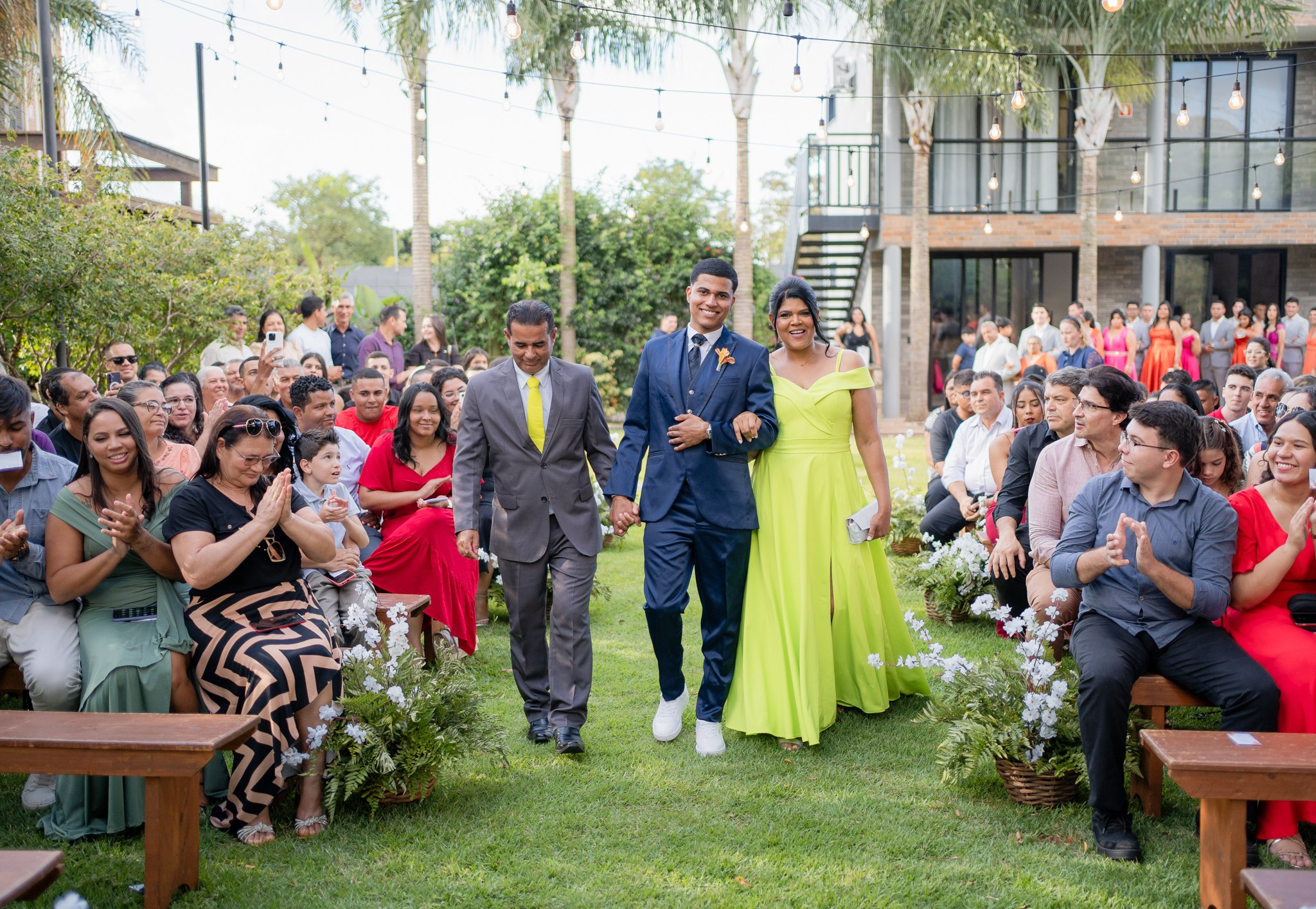 Larissa & Vinicius — Espaço Faveral / Aararaquara. Robson Colaço