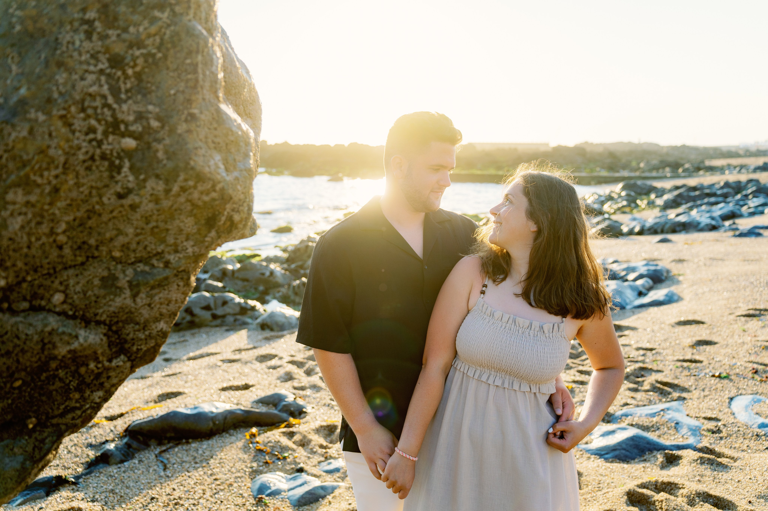 LOVE STORY ON THE BEACH. Photographer in Portugal Polina Gotovaya