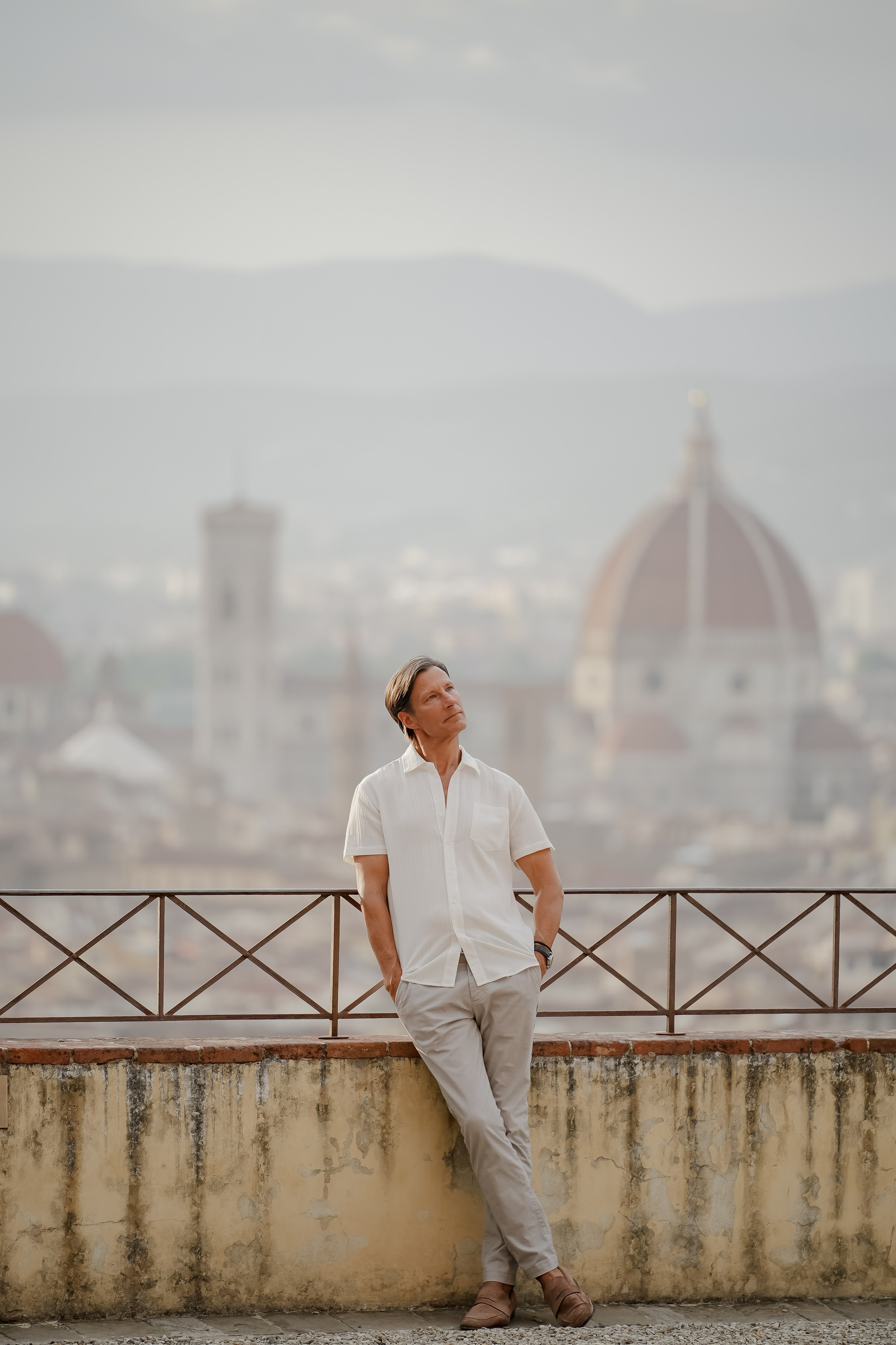 Family Photoshoot. Wedding Photographer in Italy