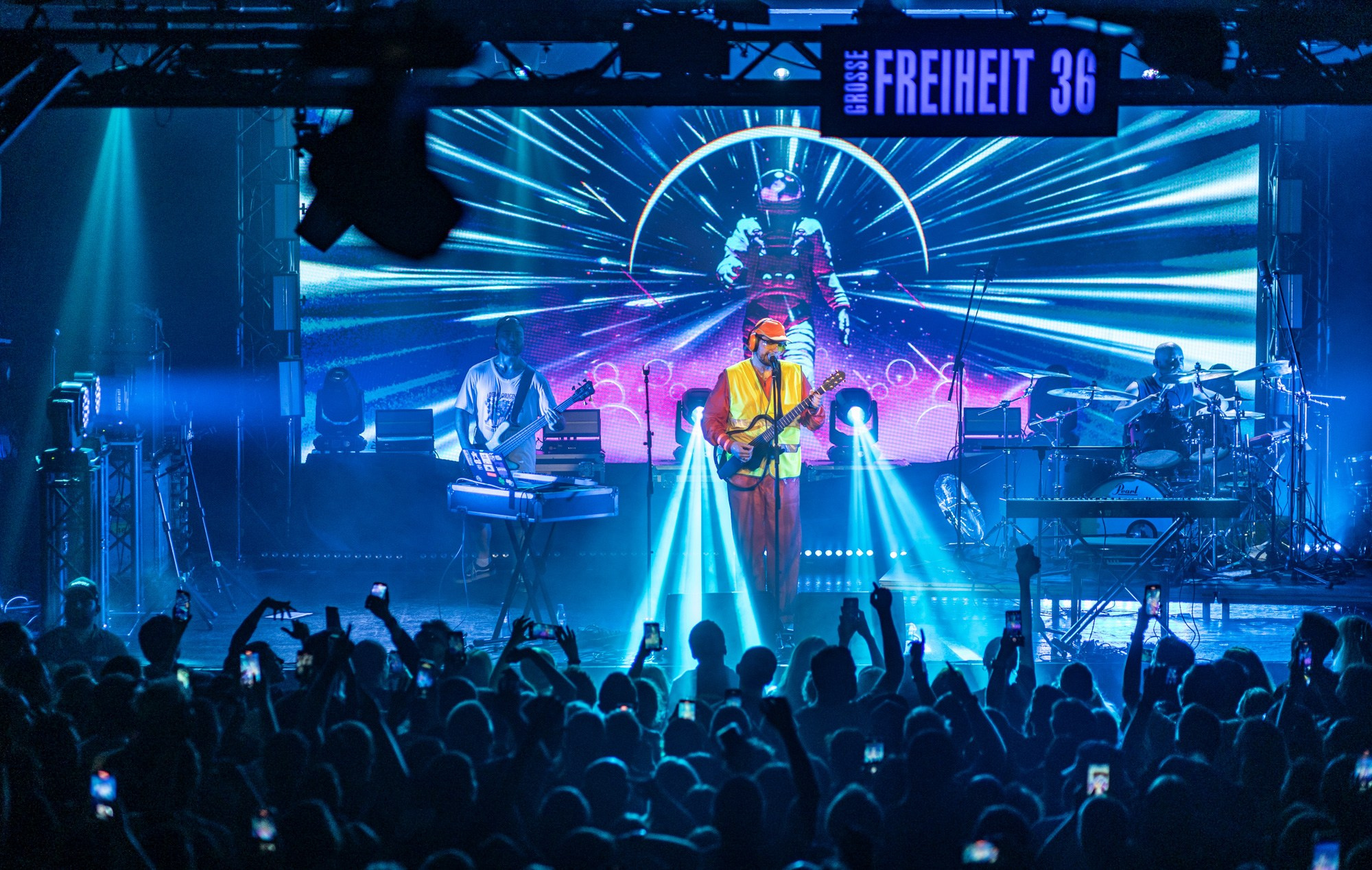 Noise MC. Dmitrii Lukinykh | Visuelles Storytelling & Cinematische Fotografie in Hamburg