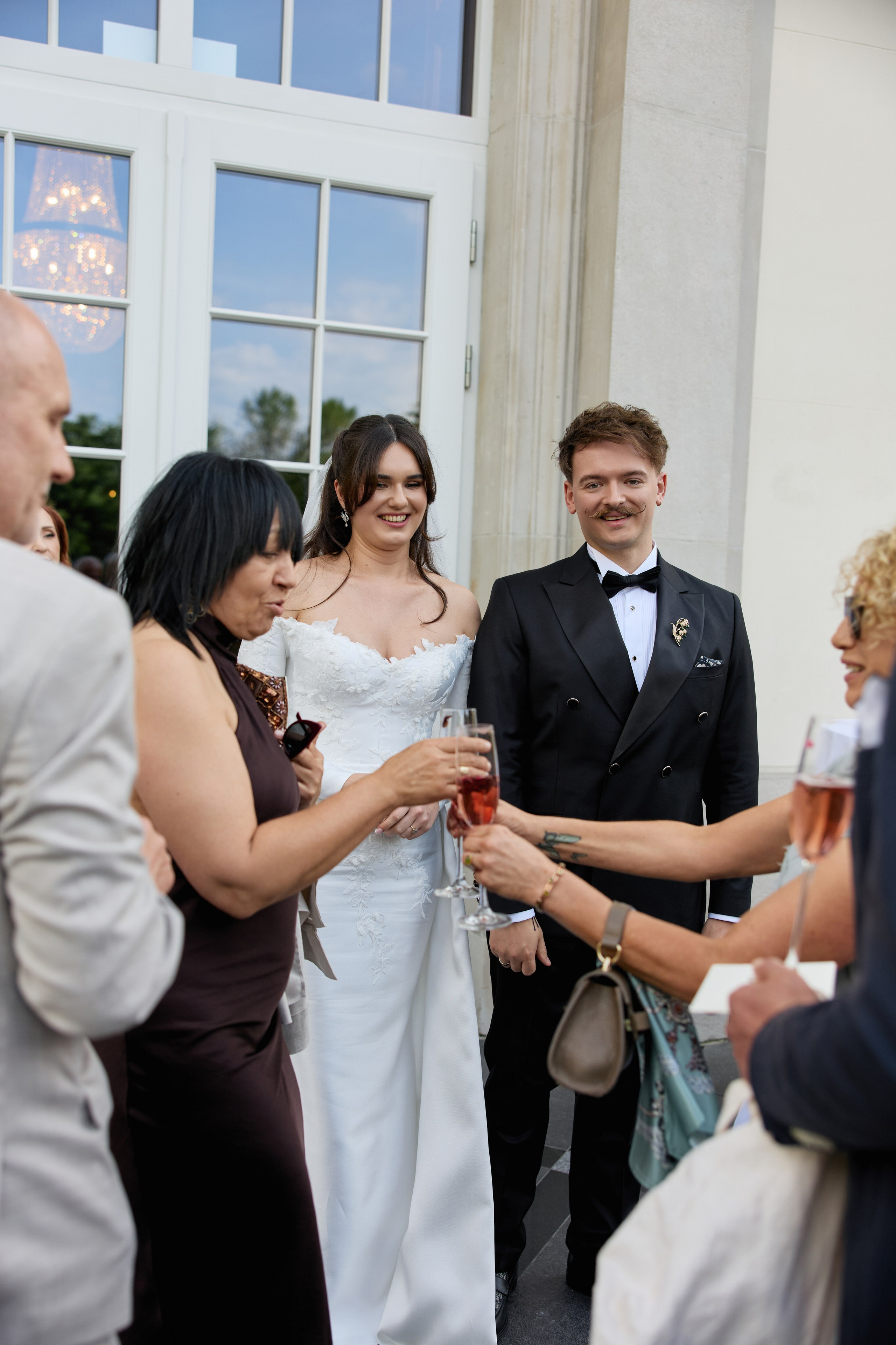 Wiktoria & Kacper. Pałac Goetz. Fotograf ślubny i rodzinny w Krakowie Yana Klymova